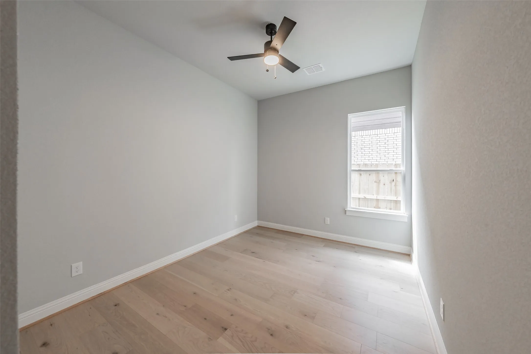 Single Family Residence For Sale in Tarrant County , 160 Rockin River Drive, Fort Worth, Texas 76120, 4 Bedroom, 3 Bathroom, 2 Garage spaces, 2,298 Sqft, built in 2026, mls#21285283, Real Estate Agent in Fort Worth, Homes For Sale in Tarrant county, Homes For Sale in Fort Worth, Realtor in Fort Worth Texas, Real Estate Brokerage Independent Realty Texas, Luminita Cordes Realtor