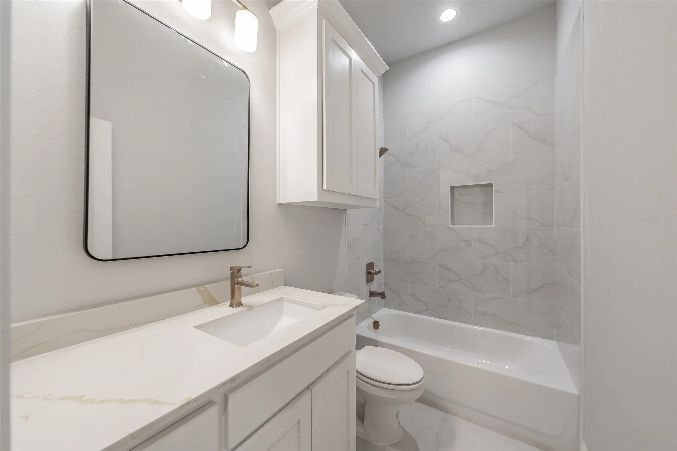 Single Family Residence For Sale in Tarrant County , 160 Rockin River Drive, Fort Worth, Texas 76120, 4 Bedroom, 3 Bathroom, 2 Garage spaces, 2,298 Sqft, built in 2026, mls#21285283, Real Estate Agent in Fort Worth, Homes For Sale in Tarrant county, Homes For Sale in Fort Worth, Realtor in Fort Worth Texas, Real Estate Brokerage Independent Realty Texas, Luminita Cordes Realtor
