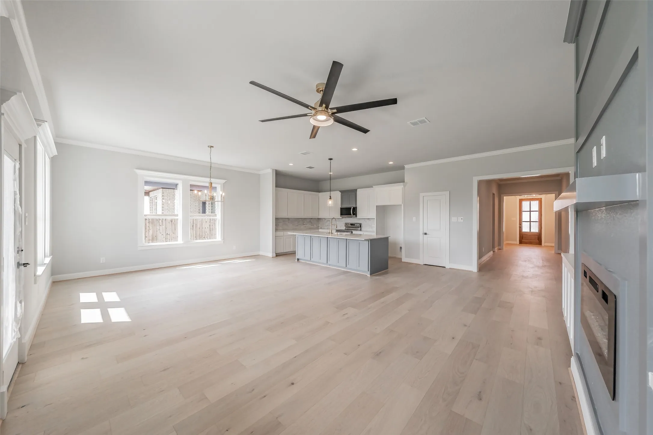 Single Family Residence For Sale in Tarrant County , 160 Rockin River Drive, Fort Worth, Texas 76120, 4 Bedroom, 3 Bathroom, 2 Garage spaces, 2,298 Sqft, built in 2026, mls#21285283, Real Estate Agent in Fort Worth, Homes For Sale in Tarrant county, Homes For Sale in Fort Worth, Realtor in Fort Worth Texas, Real Estate Brokerage Independent Realty Texas, Luminita Cordes Realtor