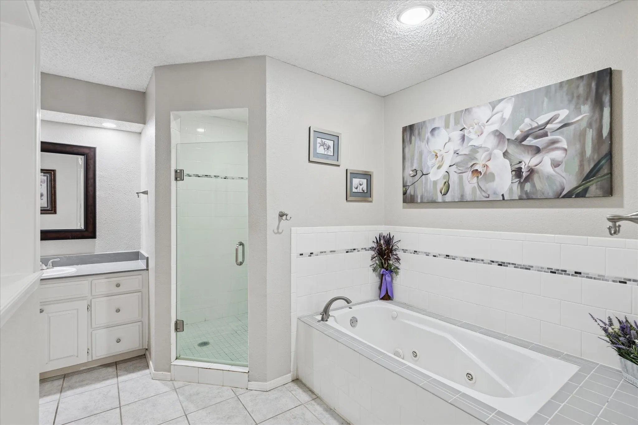 Single Family Residence For Sale in Tarrant County , 2618 Keystone Drive, Arlington, Texas 76006, 3 Bedroom, 2 Bathroom, 2 Garage spaces, 2,394 Sqft, built in 1978, mls#21290395, Real Estate Agent in Arlington, Homes For Sale in Tarrant county, Homes For Sale in Arlington, Realtor in Arlington Texas, Real Estate Brokerage Independent Realty Texas, Luminita Cordes Realtor