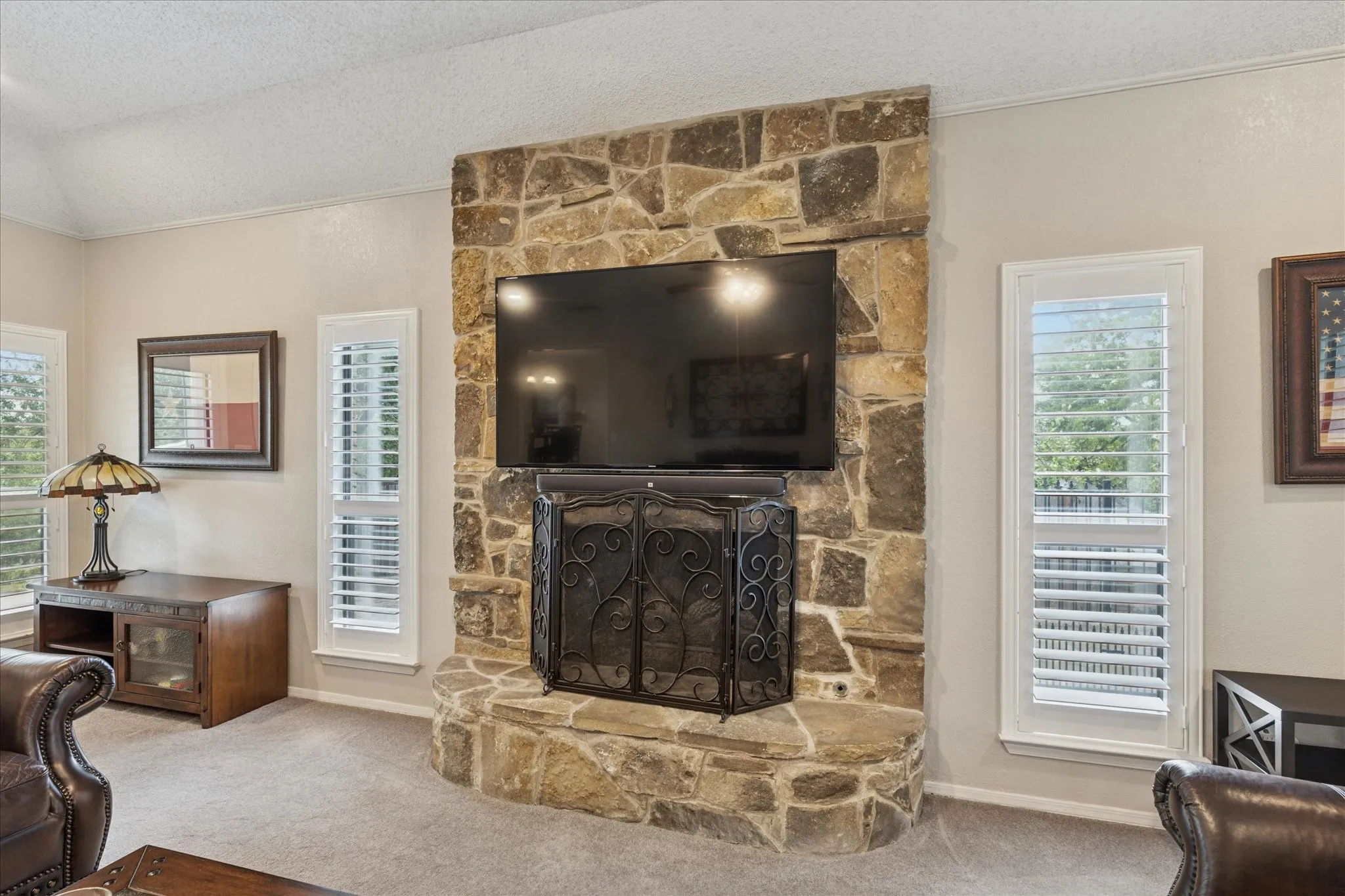 Single Family Residence For Sale in Tarrant County , 2618 Keystone Drive, Arlington, Texas 76006, 3 Bedroom, 2 Bathroom, 2 Garage spaces, 2,394 Sqft, built in 1978, mls#21290395, Real Estate Agent in Arlington, Homes For Sale in Tarrant county, Homes For Sale in Arlington, Realtor in Arlington Texas, Real Estate Brokerage Independent Realty Texas, Luminita Cordes Realtor