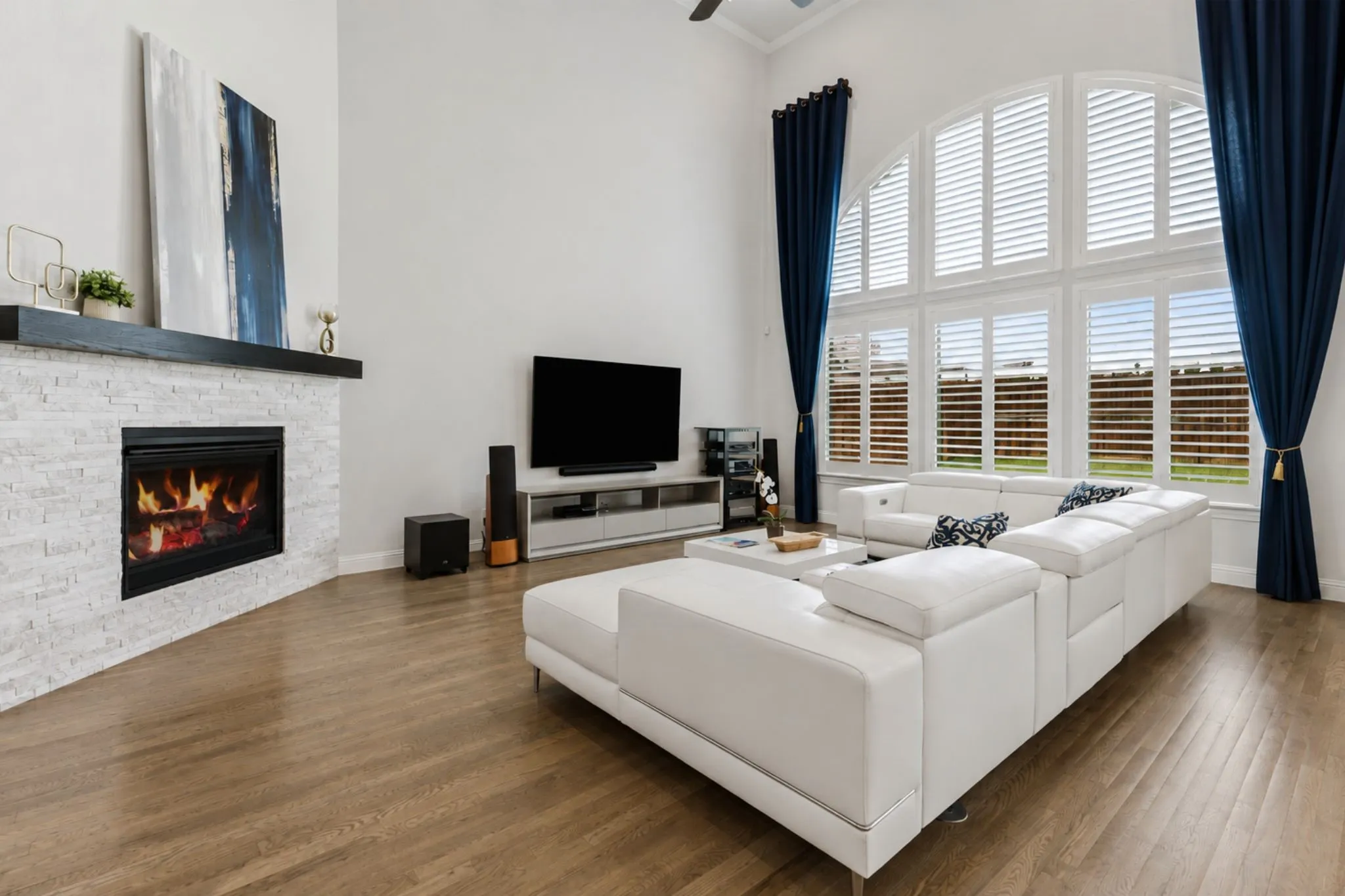 Single Family Residence For Sale in Collin County , 13590 Tim Tam Circle, Frisco, Texas 75035, 5 Bedroom, 6 Bathroom, 3 Garage spaces, 5,547 Sqft, built in 2020, mls#21288024, Real Estate Agent in Frisco, Homes For Sale in Collin county, Homes For Sale in Frisco, Realtor in Frisco Texas, Real Estate Brokerage Independent Realty Texas, Luminita Cordes Realtor