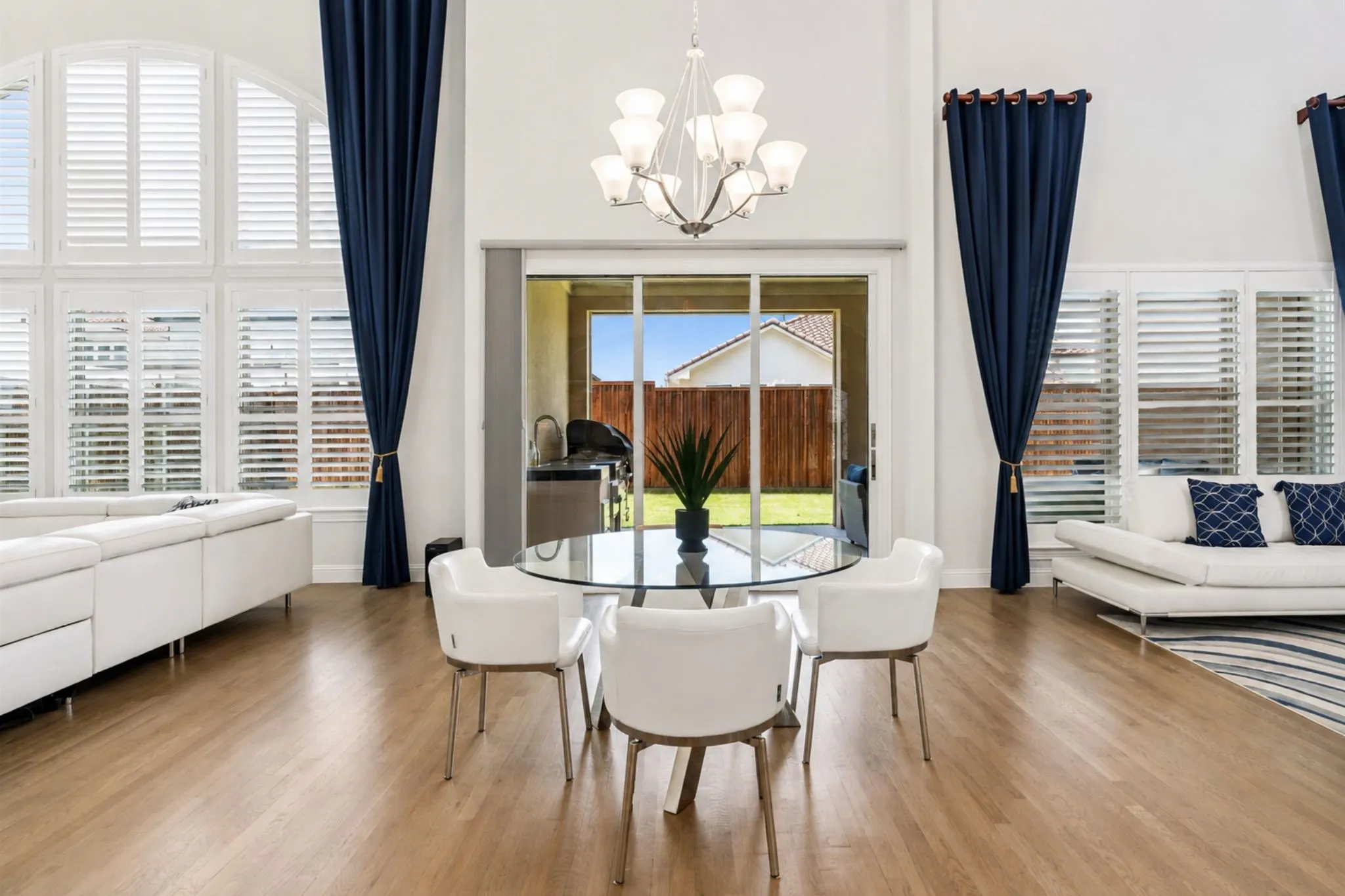 Single Family Residence For Sale in Collin County , 13590 Tim Tam Circle, Frisco, Texas 75035, 5 Bedroom, 6 Bathroom, 3 Garage spaces, 5,547 Sqft, built in 2020, mls#21288024, Real Estate Agent in Frisco, Homes For Sale in Collin county, Homes For Sale in Frisco, Realtor in Frisco Texas, Real Estate Brokerage Independent Realty Texas, Luminita Cordes Realtor