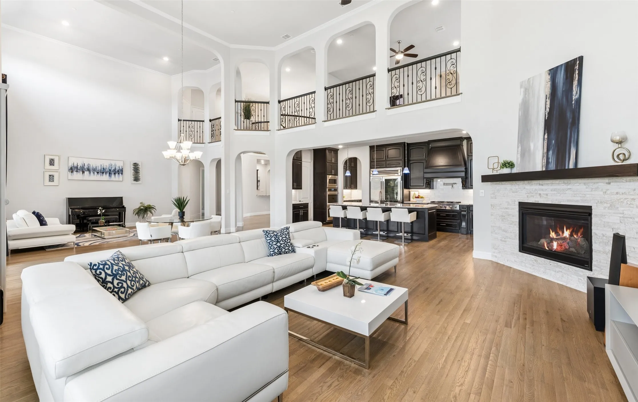 Single Family Residence For Sale in Collin County , 13590 Tim Tam Circle, Frisco, Texas 75035, 5 Bedroom, 6 Bathroom, 3 Garage spaces, 5,547 Sqft, built in 2020, mls#21288024, Real Estate Agent in Frisco, Homes For Sale in Collin county, Homes For Sale in Frisco, Realtor in Frisco Texas, Real Estate Brokerage Independent Realty Texas, Luminita Cordes Realtor