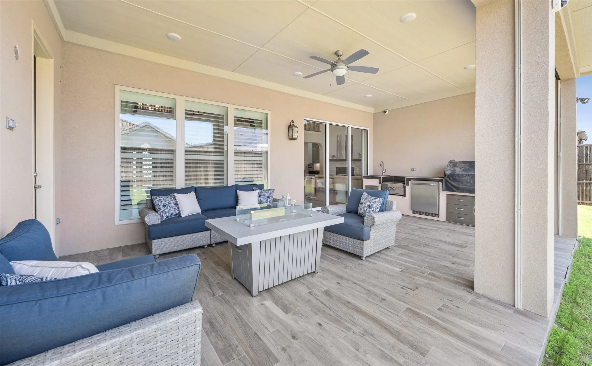 Single Family Residence For Sale in Collin County , 13590 Tim Tam Circle, Frisco, Texas 75035, 5 Bedroom, 6 Bathroom, 3 Garage spaces, 5,547 Sqft, built in 2020, mls#21288024, Real Estate Agent in Frisco, Homes For Sale in Collin county, Homes For Sale in Frisco, Realtor in Frisco Texas, Real Estate Brokerage Independent Realty Texas, Luminita Cordes Realtor