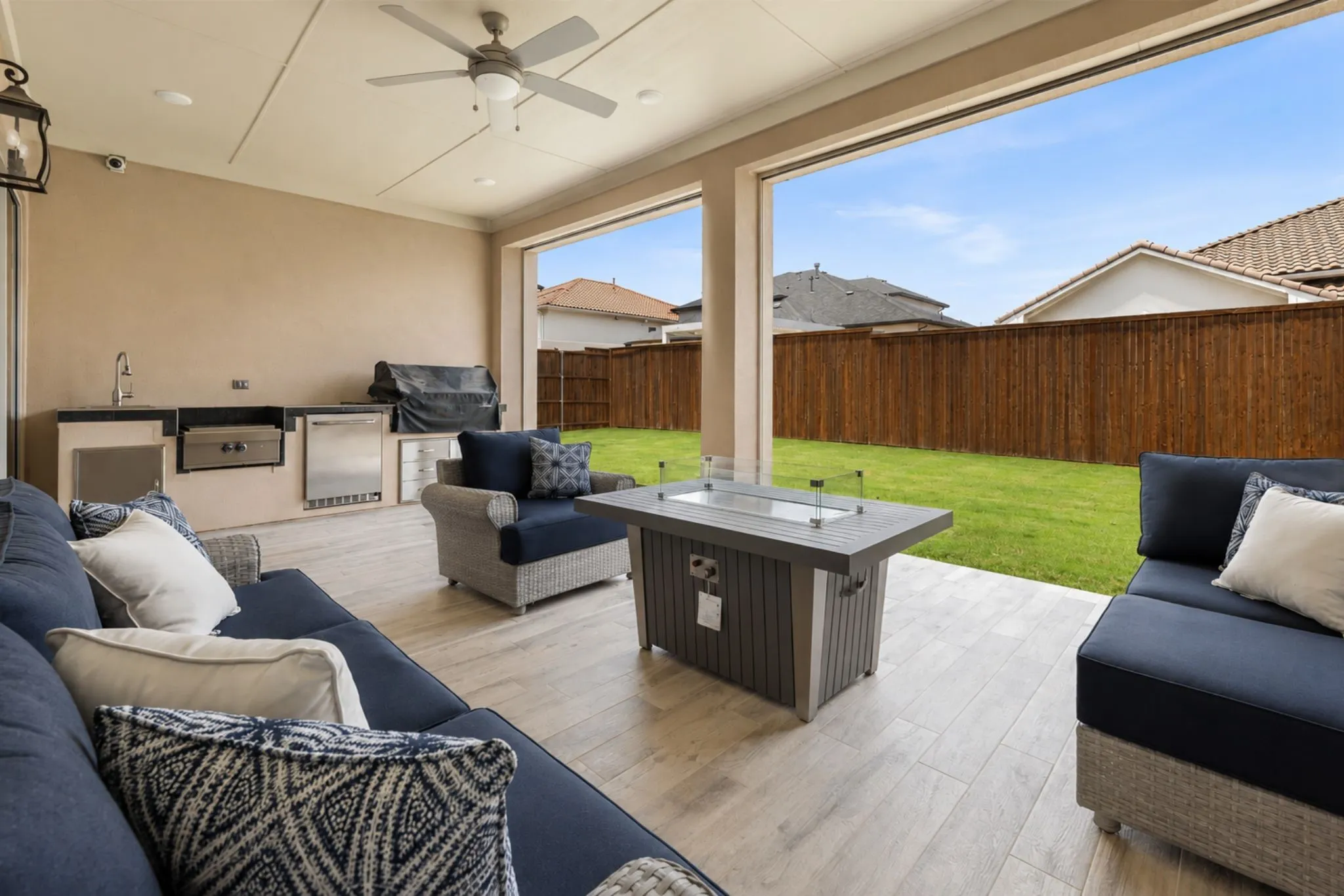 Single Family Residence For Sale in Collin County , 13590 Tim Tam Circle, Frisco, Texas 75035, 5 Bedroom, 6 Bathroom, 3 Garage spaces, 5,547 Sqft, built in 2020, mls#21288024, Real Estate Agent in Frisco, Homes For Sale in Collin county, Homes For Sale in Frisco, Realtor in Frisco Texas, Real Estate Brokerage Independent Realty Texas, Luminita Cordes Realtor