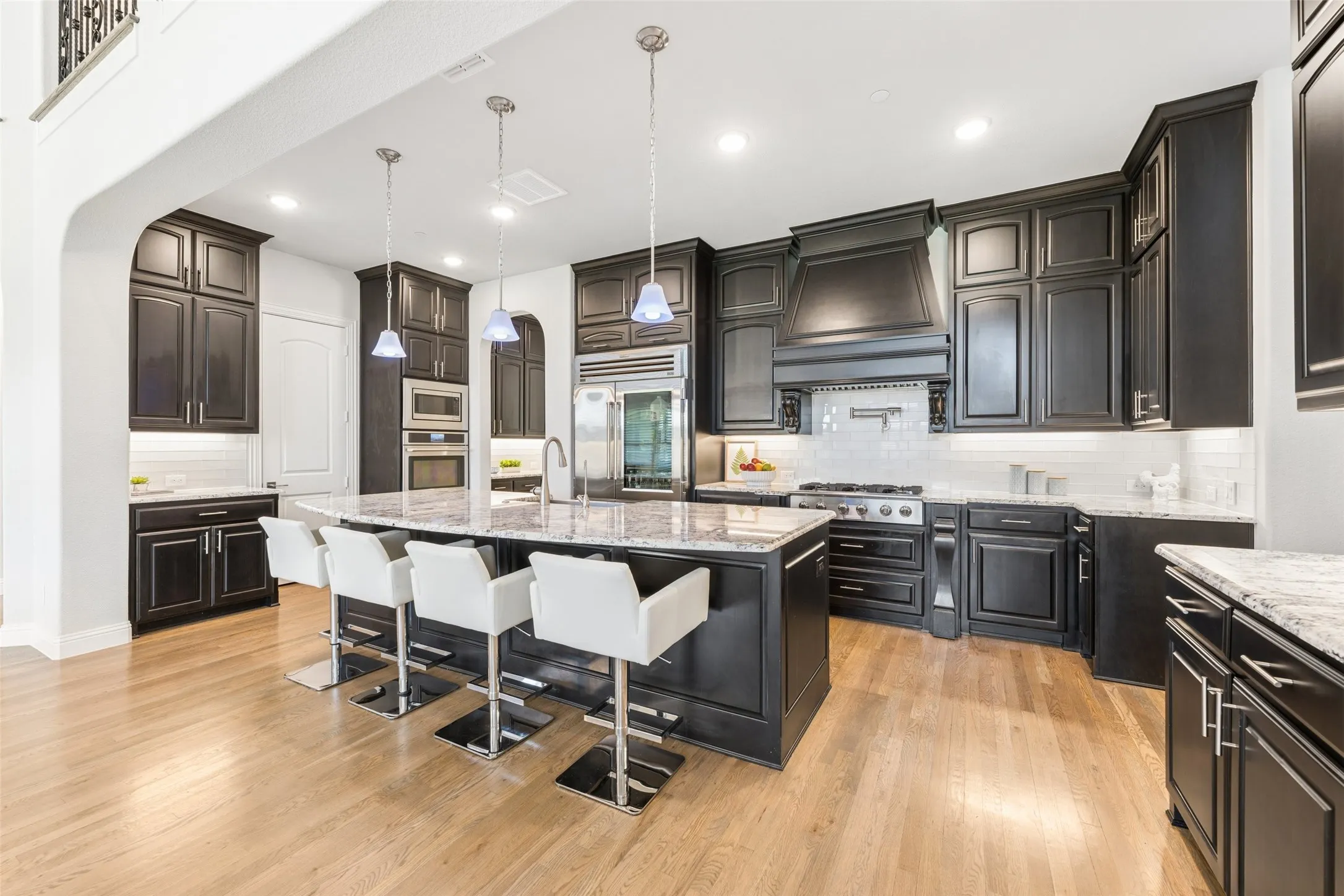 Single Family Residence For Sale in Collin County , 13590 Tim Tam Circle, Frisco, Texas 75035, 5 Bedroom, 6 Bathroom, 3 Garage spaces, 5,547 Sqft, built in 2020, mls#21288024, Real Estate Agent in Frisco, Homes For Sale in Collin county, Homes For Sale in Frisco, Realtor in Frisco Texas, Real Estate Brokerage Independent Realty Texas, Luminita Cordes Realtor