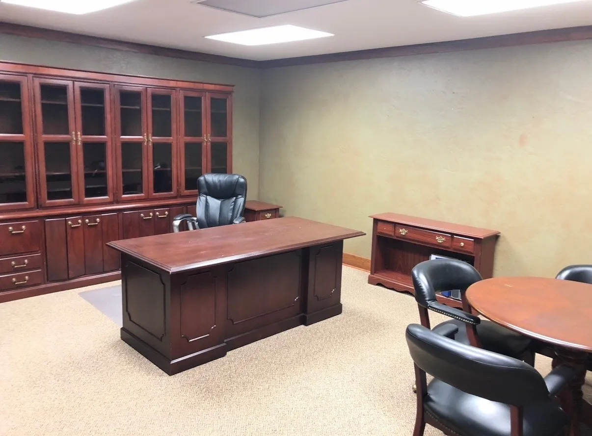 Office For Rent in Hopkins County , 903 Interstate Highway 30 E, Sulphur Springs, Texas 75482, 0, 0, Garage spaces, 0 Sqft, built in 1980, Price $550, mls#21291159, Real Estate Agent in Sulphur Springs, Homes For Rent in Hopkins county, Homes For Rent in Sulphur Springs, Realtor in Sulphur Springs Texas, Real Estate Brokerage Independent Realty Texas, Luminita Cordes Realtor