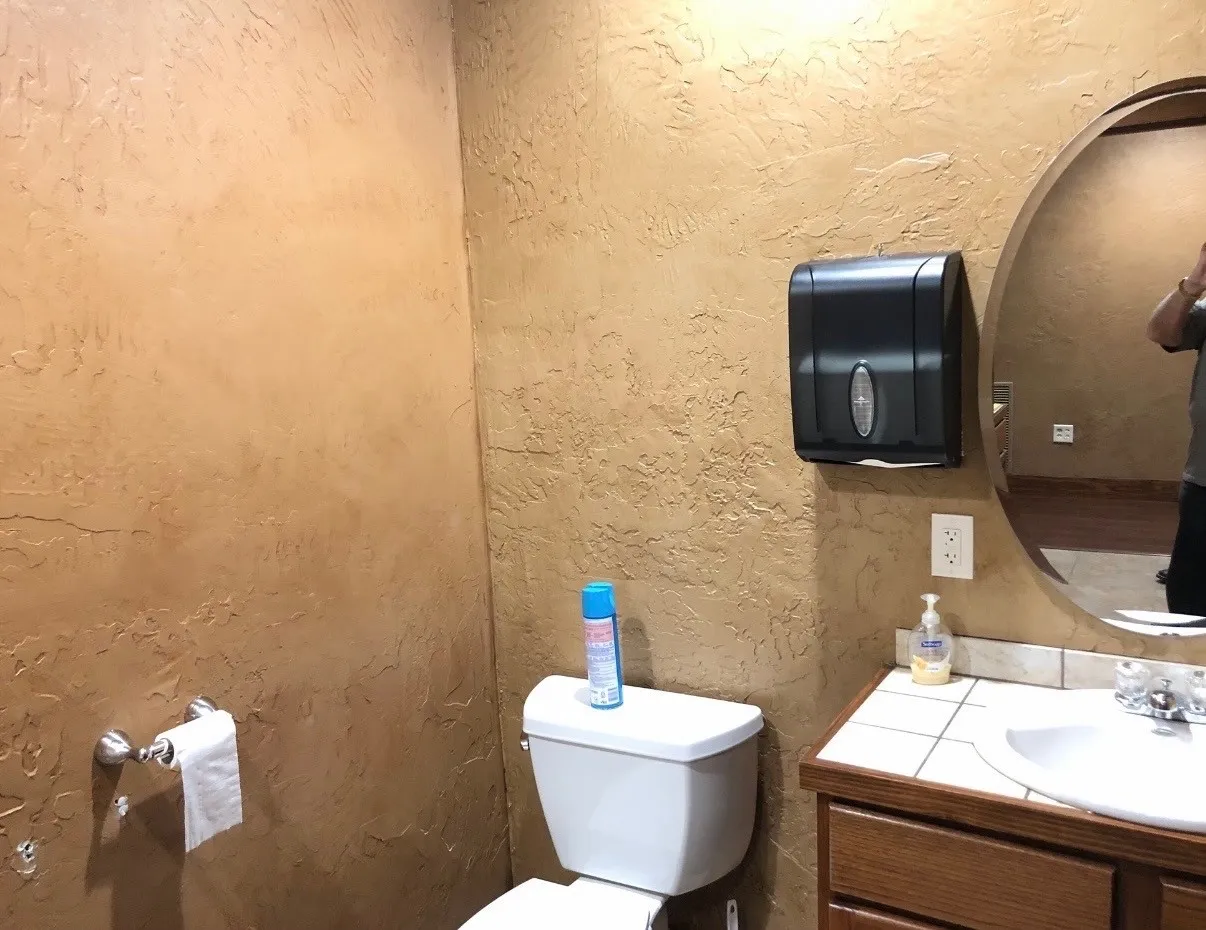 Office For Rent in Hopkins County , 903 Interstate Highway 30 E, Sulphur Springs, Texas 75482, 0, 0, Garage spaces, 0 Sqft, built in 1980, Price $550, mls#21291159, Real Estate Agent in Sulphur Springs, Homes For Rent in Hopkins county, Homes For Rent in Sulphur Springs, Realtor in Sulphur Springs Texas, Real Estate Brokerage Independent Realty Texas, Luminita Cordes Realtor