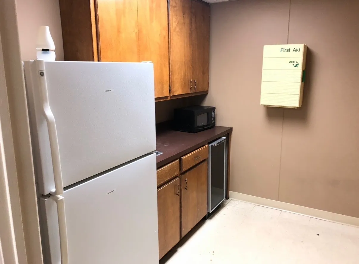 Office For Rent in Hopkins County , 903 Interstate Highway 30 E, Sulphur Springs, Texas 75482, 0, 0, Garage spaces, 0 Sqft, built in 1980, Price $550, mls#21291159, Real Estate Agent in Sulphur Springs, Homes For Rent in Hopkins county, Homes For Rent in Sulphur Springs, Realtor in Sulphur Springs Texas, Real Estate Brokerage Independent Realty Texas, Luminita Cordes Realtor