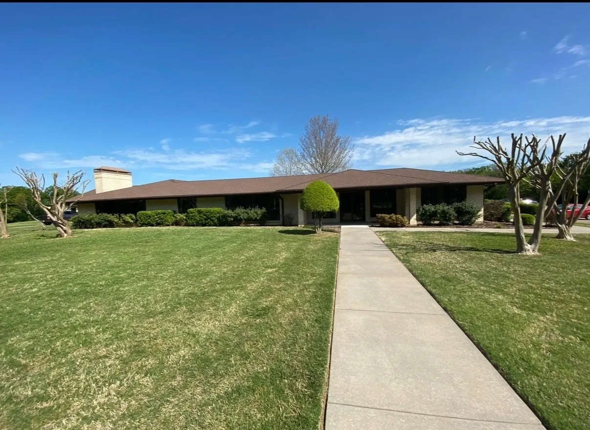 Office For Rent in Hopkins County , 903 Interstate Highway 30 E, Sulphur Springs, Texas 75482, 0, 0, Garage spaces, 0 Sqft, built in 1980, Price $550, mls#21291159, Real Estate Agent in Sulphur Springs, Homes For Rent in Hopkins county, Homes For Rent in Sulphur Springs, Realtor in Sulphur Springs Texas, Real Estate Brokerage Independent Realty Texas, Luminita Cordes Realtor