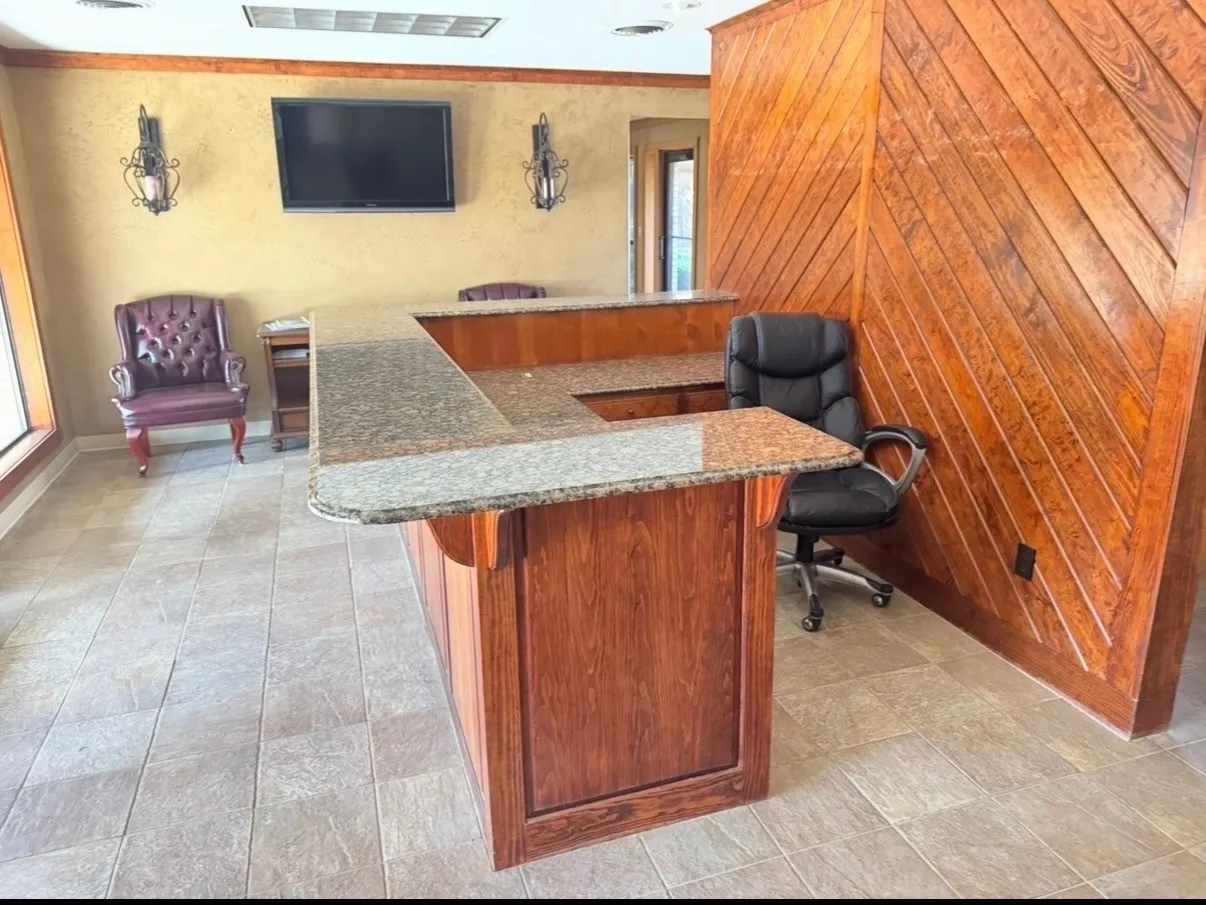 Office For Rent in Hopkins County , 903 Interstate Highway 30 E, Sulphur Springs, Texas 75482, 0, 0, Garage spaces, 0 Sqft, built in 1980, Price $550, mls#21291159, Real Estate Agent in Sulphur Springs, Homes For Rent in Hopkins county, Homes For Rent in Sulphur Springs, Realtor in Sulphur Springs Texas, Real Estate Brokerage Independent Realty Texas, Luminita Cordes Realtor