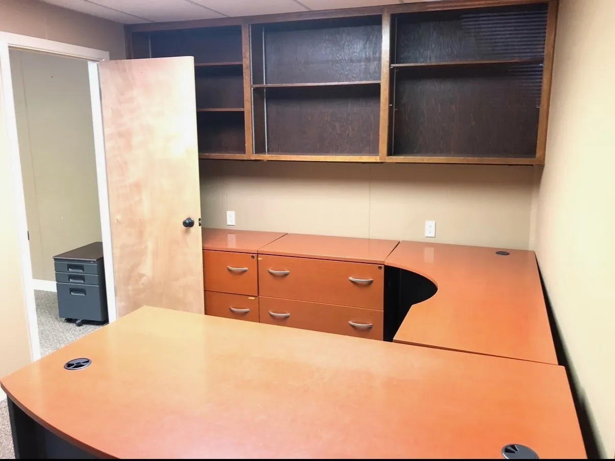 Office For Rent in Hopkins County , 903 Interstate Highway 30 E, Sulphur Springs, Texas 75482, 0, 0, Garage spaces, 0 Sqft, built in 1980, Price $550, mls#21291159, Real Estate Agent in Sulphur Springs, Homes For Rent in Hopkins county, Homes For Rent in Sulphur Springs, Realtor in Sulphur Springs Texas, Real Estate Brokerage Independent Realty Texas, Luminita Cordes Realtor