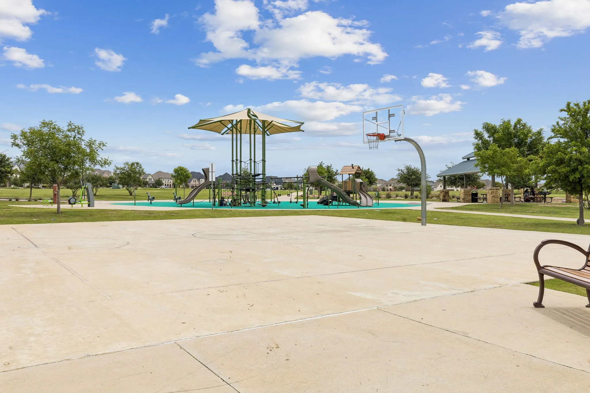 Playgrounds, courts and covered picnic areas