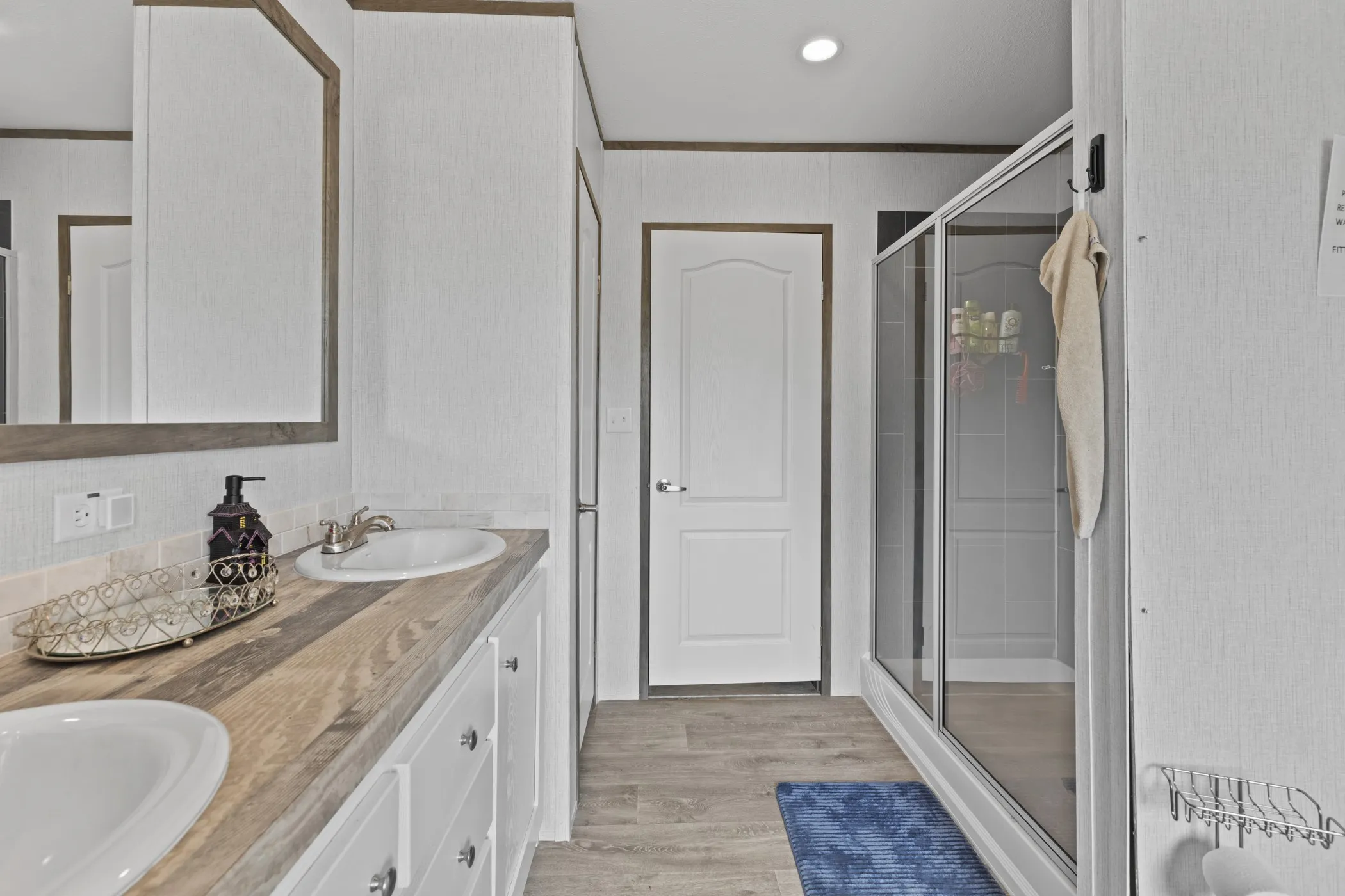 Manufactured Home For Sale in Smith County , 18422 County Road 322, Tyler, Texas 75706, 3 Bedroom, 2 Bathroom, Garage spaces, 1,680 Sqft, built in 2025, mls#21291416, Real Estate Agent in Tyler, Homes For Sale in Smith county, Homes For Sale in Tyler, Realtor in Tyler Texas, Real Estate Brokerage Independent Realty Texas, Luminita Cordes Realtor