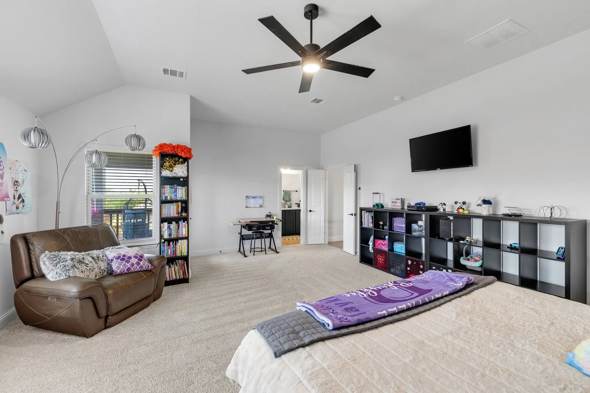 Single Family Residence For Sale in Denton County , 4351 Berylline Lane, Prosper, Texas 75078, 6 Bedroom, 5 Bathroom, 2 Garage spaces, 3,764 Sqft, built in 2024, mls#21290334, Real Estate Agent in Prosper, Homes For Sale in Denton county, Homes For Sale in Prosper, Realtor in Prosper Texas, Real Estate Brokerage Independent Realty Texas, Luminita Cordes Realtor