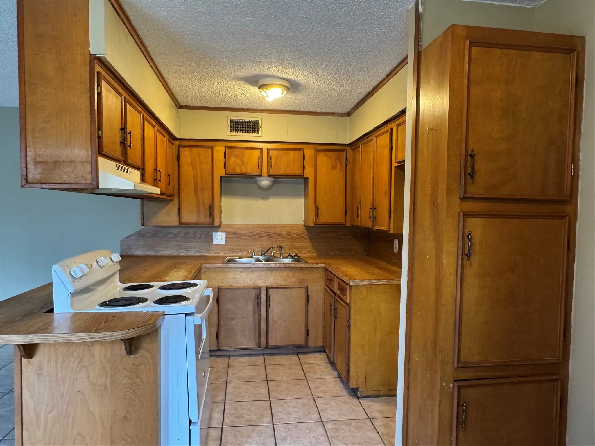 Hotel/Motel For Sale in Upshur County , 212 N Mimosa, Ore City, Texas 75683, 0, 0, Garage spaces, 0 Sqft, built in 1984, mls#21291420, Real Estate Agent in Ore City, Homes For Sale in Upshur county, Homes For Sale in Ore City, Realtor in Ore City Texas, Real Estate Brokerage Independent Realty Texas, Luminita Cordes Realtor