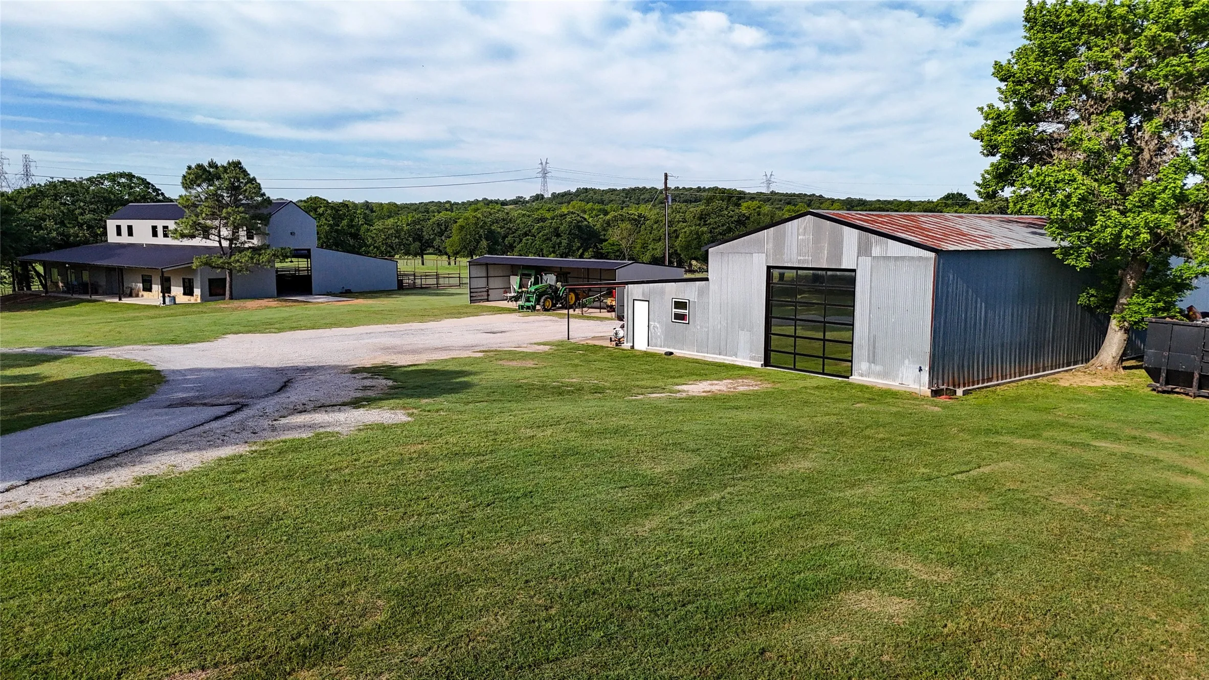 Farm For Sale in Wise County , 1148 County Road 1591, Alvord, Texas 76225, 4 Bedroom, 5 Bathroom, 3 Garage spaces, 4,600 Sqft, built in 2000, mls#21287264, Real Estate Agent in Alvord, Homes For Sale in Wise county, Homes For Sale in Alvord, Realtor in Alvord Texas, Real Estate Brokerage Independent Realty Texas, Luminita Cordes Realtor