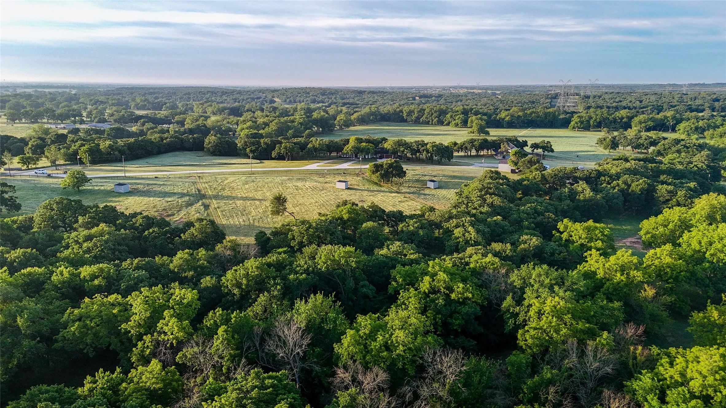 Farm For Sale in Wise County , 1148 County Road 1591, Alvord, Texas 76225, 4 Bedroom, 5 Bathroom, 3 Garage spaces, 4,600 Sqft, built in 2000, mls#21287264, Real Estate Agent in Alvord, Homes For Sale in Wise county, Homes For Sale in Alvord, Realtor in Alvord Texas, Real Estate Brokerage Independent Realty Texas, Luminita Cordes Realtor