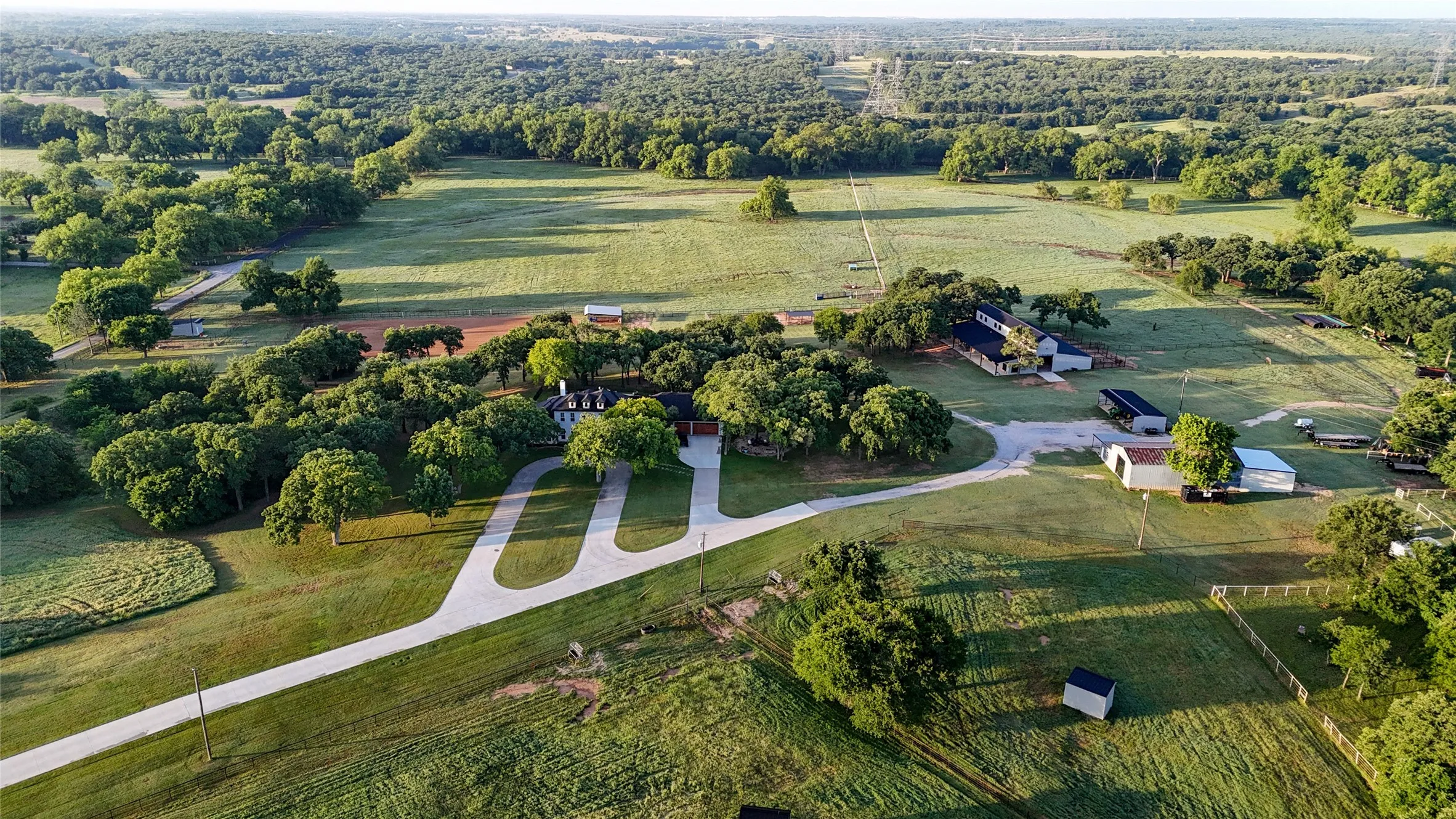 Farm For Sale in Wise County , 1148 County Road 1591, Alvord, Texas 76225, 4 Bedroom, 5 Bathroom, 3 Garage spaces, 4,600 Sqft, built in 2000, mls#21287264, Real Estate Agent in Alvord, Homes For Sale in Wise county, Homes For Sale in Alvord, Realtor in Alvord Texas, Real Estate Brokerage Independent Realty Texas, Luminita Cordes Realtor