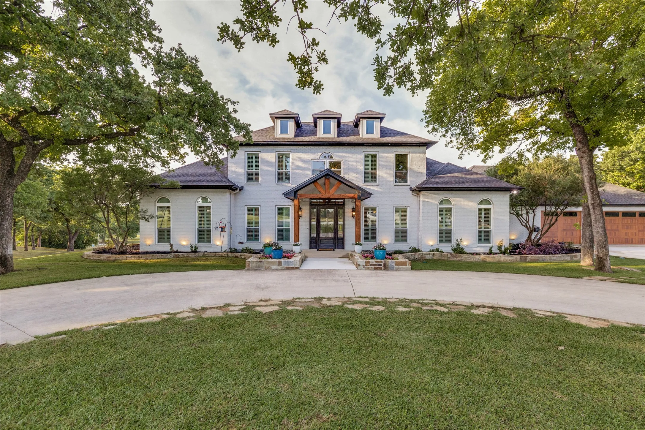 Farm For Sale in Wise County , 1148 County Road 1591, Alvord, Texas 76225, 4 Bedroom, 5 Bathroom, 3 Garage spaces, 4,600 Sqft, built in 2000, mls#21287264, Real Estate Agent in Alvord, Homes For Sale in Wise county, Homes For Sale in Alvord, Realtor in Alvord Texas, Real Estate Brokerage Independent Realty Texas, Luminita Cordes Realtor