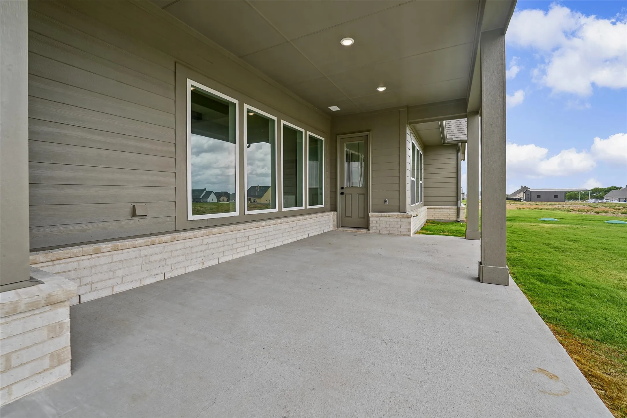 Single Family Residence For Sale in Denton County , 12417 Hornfels Drive, Krum, Texas 76249, 4 Bedroom, 3 Bathroom, 3 Garage spaces, 3,105 Sqft, built in 2026, mls#21289419, Real Estate Agent in Krum, Homes For Sale in Denton county, Homes For Sale in Krum, Realtor in Krum Texas, Real Estate Brokerage Independent Realty Texas, Luminita Cordes Realtor
