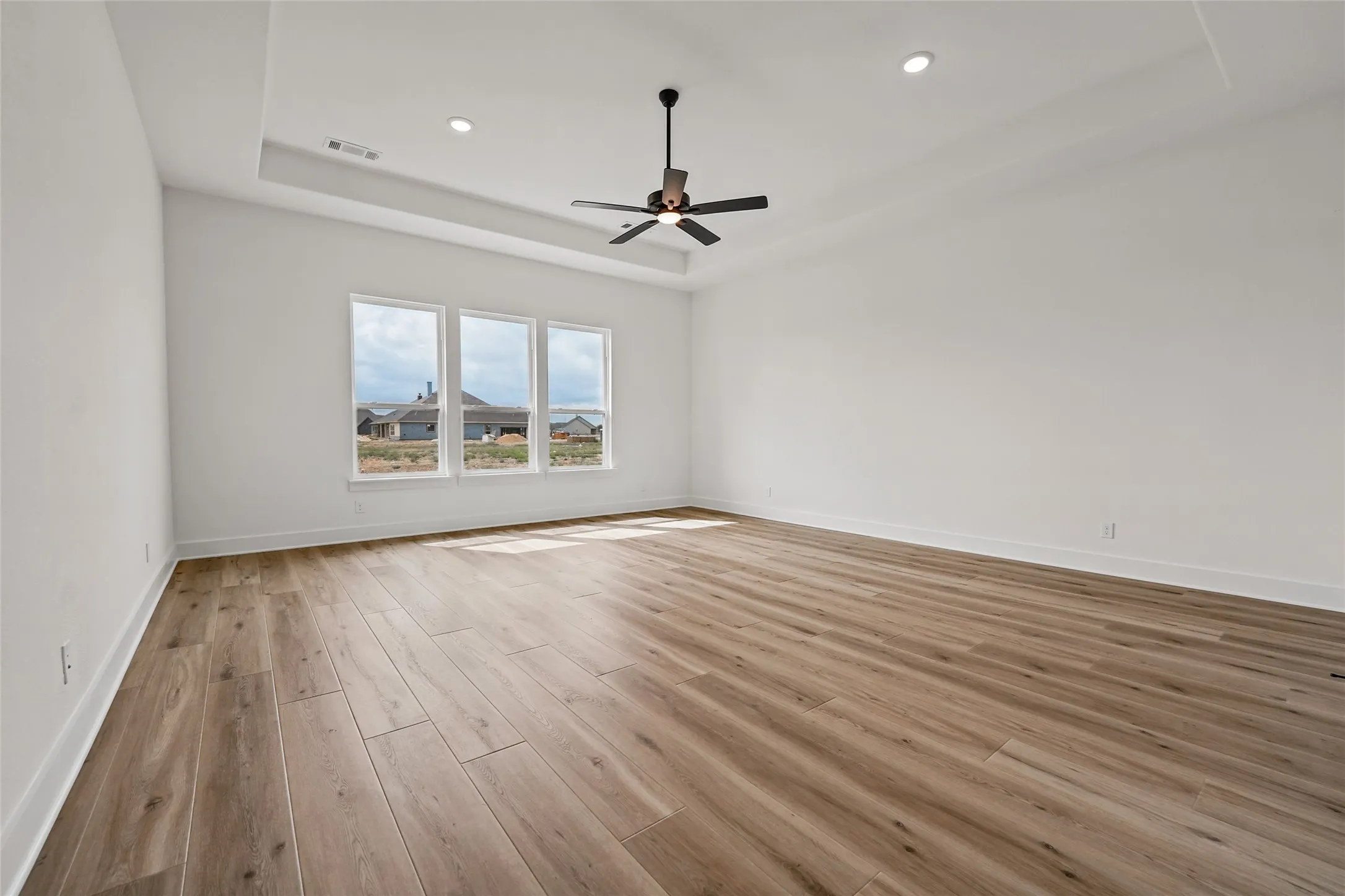 Single Family Residence For Sale in Denton County , 12417 Hornfels Drive, Krum, Texas 76249, 4 Bedroom, 3 Bathroom, 3 Garage spaces, 3,105 Sqft, built in 2026, mls#21289419, Real Estate Agent in Krum, Homes For Sale in Denton county, Homes For Sale in Krum, Realtor in Krum Texas, Real Estate Brokerage Independent Realty Texas, Luminita Cordes Realtor