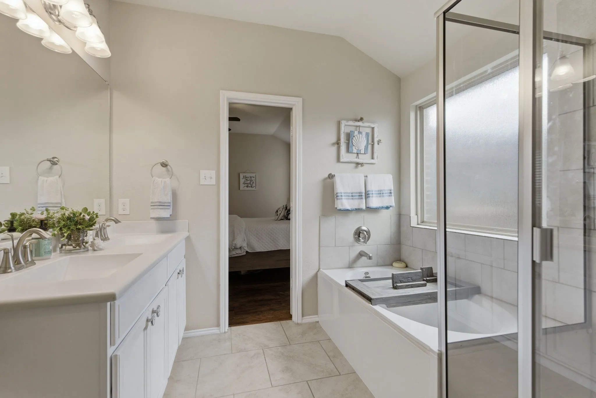 Single Family Residence For Sale in Denton County , 5100 Texana Drive, Frisco, Texas 75036, 4 Bedroom, 2 Bathroom, 2 Garage spaces, 1,999 Sqft, built in 2016, mls#21288793, Real Estate Agent in Frisco, Homes For Sale in Denton county, Homes For Sale in Frisco, Realtor in Frisco Texas, Real Estate Brokerage Independent Realty Texas, Luminita Cordes Realtor