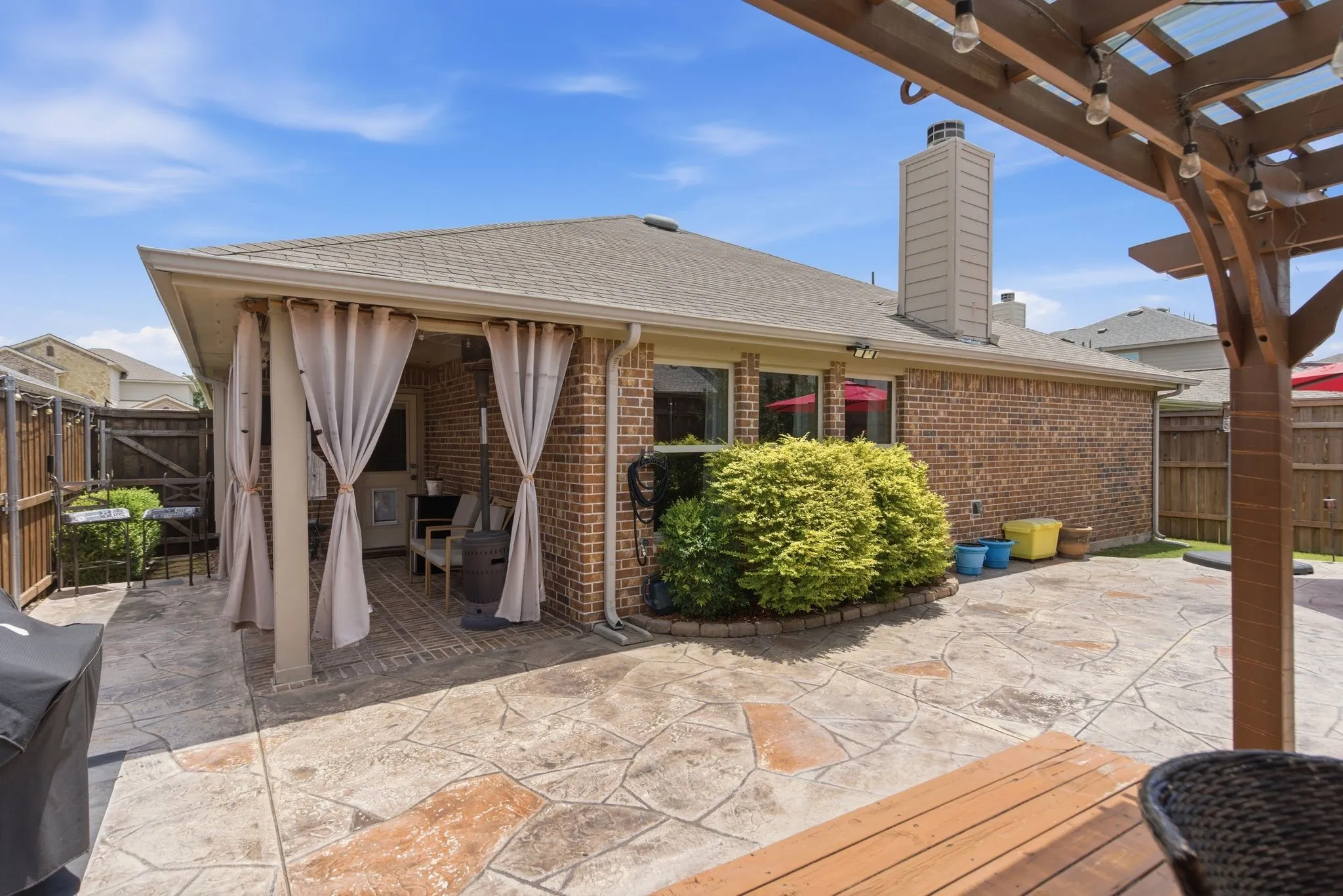 Single Family Residence For Sale in Denton County , 5100 Texana Drive, Frisco, Texas 75036, 4 Bedroom, 2 Bathroom, 2 Garage spaces, 1,999 Sqft, built in 2016, mls#21288793, Real Estate Agent in Frisco, Homes For Sale in Denton county, Homes For Sale in Frisco, Realtor in Frisco Texas, Real Estate Brokerage Independent Realty Texas, Luminita Cordes Realtor