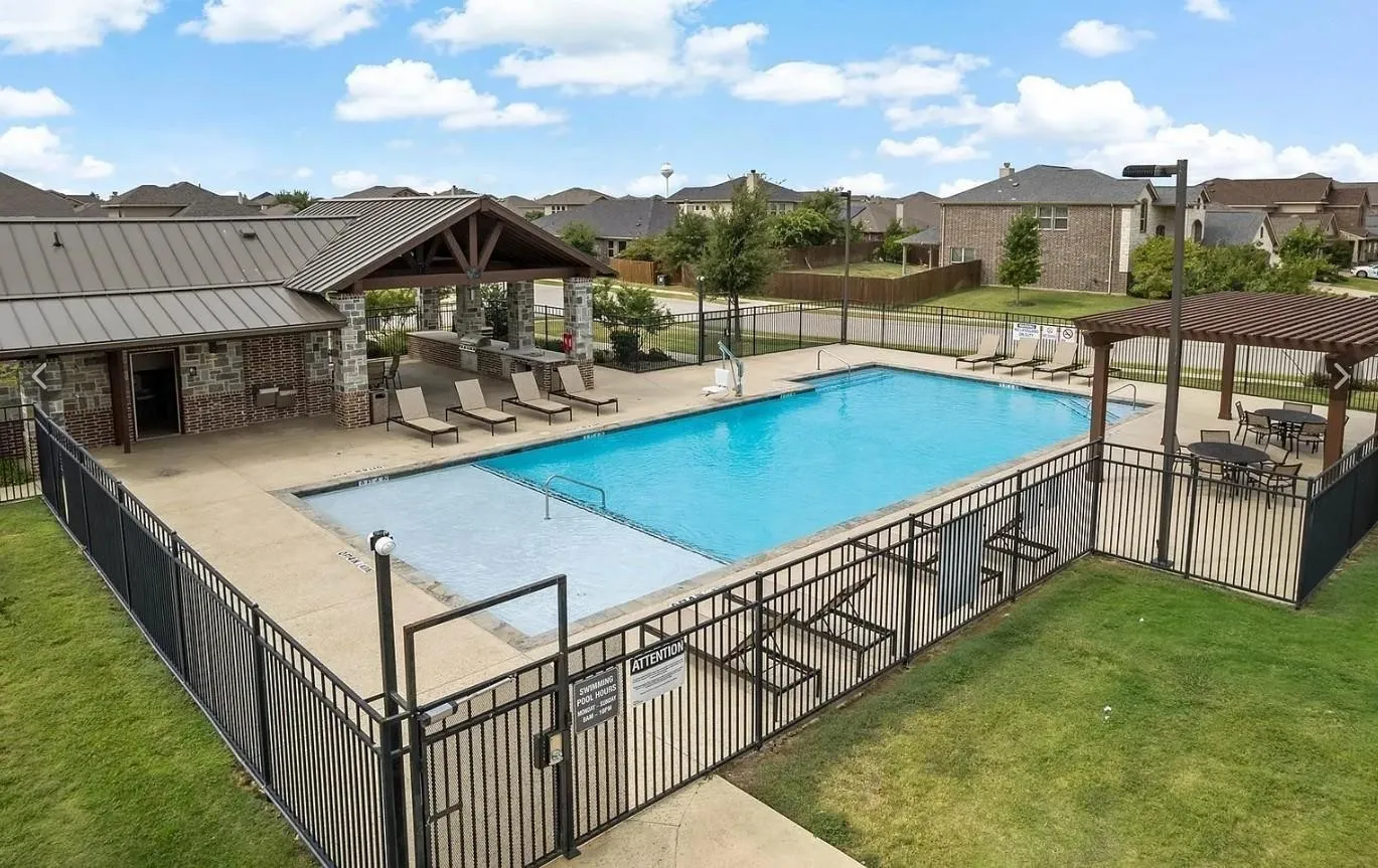 Single Family Residence For Sale in Denton County , 5100 Texana Drive, Frisco, Texas 75036, 4 Bedroom, 2 Bathroom, 2 Garage spaces, 1,999 Sqft, built in 2016, mls#21288793, Real Estate Agent in Frisco, Homes For Sale in Denton county, Homes For Sale in Frisco, Realtor in Frisco Texas, Real Estate Brokerage Independent Realty Texas, Luminita Cordes Realtor