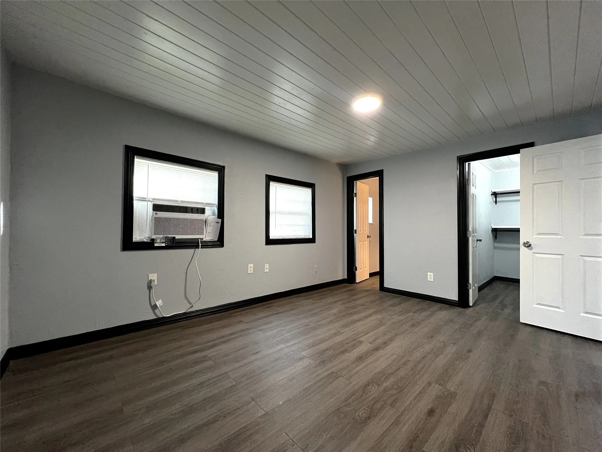 Single Family Residence For Rent in Tarrant County , 5205 Calloway Street B, Sansom Park, Texas 76114, 1 Bedroom, 1 Bathroom, Garage spaces, 576 Sqft, built in 1940, mls#21291444, Real Estate Agent in Sansom Park, Homes For Rent in Tarrant county, Homes For Rent in Sansom Park, Realtor in Sansom Park Texas, Real Estate Brokerage Independent Realty Texas, Luminita Cordes Realtor