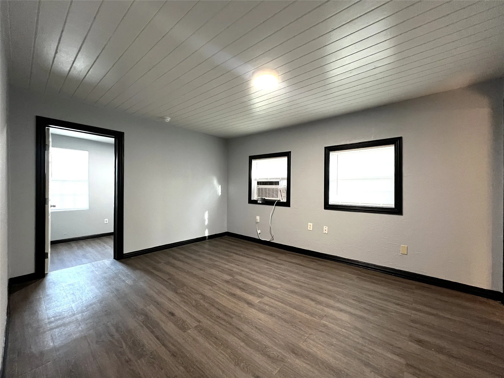 Single Family Residence For Rent in Tarrant County , 5205 Calloway Street B, Sansom Park, Texas 76114, 1 Bedroom, 1 Bathroom, Garage spaces, 576 Sqft, built in 1940, mls#21291444, Real Estate Agent in Sansom Park, Homes For Rent in Tarrant county, Homes For Rent in Sansom Park, Realtor in Sansom Park Texas, Real Estate Brokerage Independent Realty Texas, Luminita Cordes Realtor
