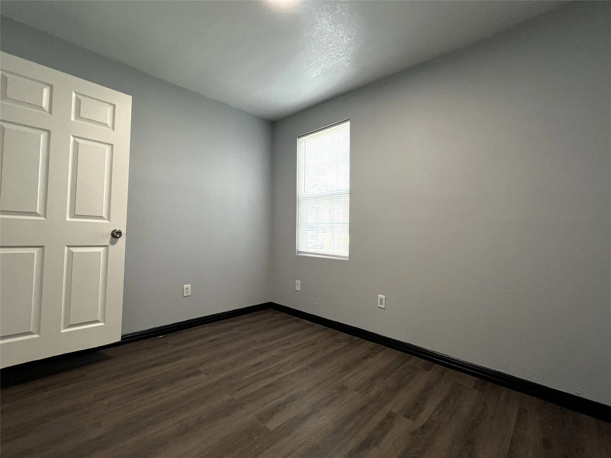 Single Family Residence For Rent in Tarrant County , 5205 Calloway Street B, Sansom Park, Texas 76114, 1 Bedroom, 1 Bathroom, Garage spaces, 576 Sqft, built in 1940, mls#21291444, Real Estate Agent in Sansom Park, Homes For Rent in Tarrant county, Homes For Rent in Sansom Park, Realtor in Sansom Park Texas, Real Estate Brokerage Independent Realty Texas, Luminita Cordes Realtor