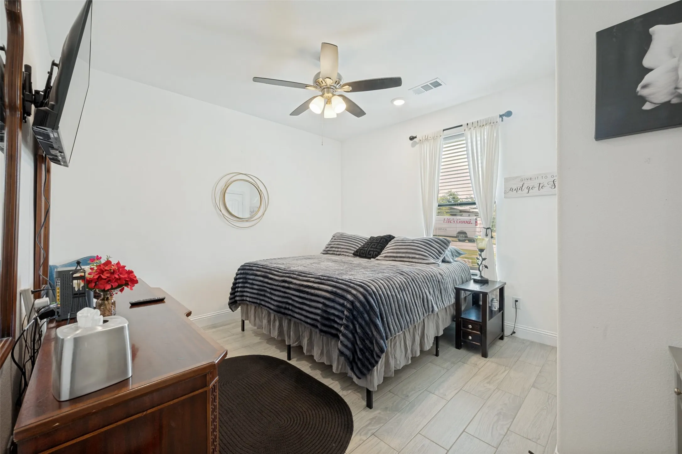 Single Family Residence For Sale in Hood County , 2404 Beverly Drive, Granbury, Texas 76048, 3 Bedroom, 2 Bathroom, 2 Garage spaces, 1,646 Sqft, built in 2023, mls#21287326, Real Estate Agent in Granbury, Homes For Sale in Hood county, Homes For Sale in Granbury, Realtor in Granbury Texas, Real Estate Brokerage Independent Realty Texas, Luminita Cordes Realtor
