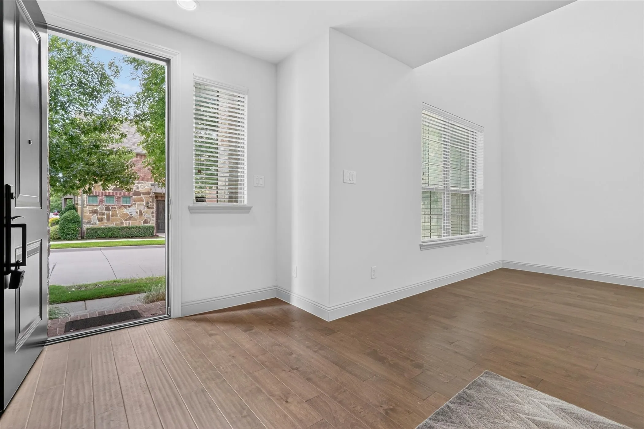 Townhouse For Sale in Collin County , 7004 Huckleberry Drive, Mc Kinney, Texas 75070, 2 Bedroom, 3 Bathroom, 2 Garage spaces, 1,526 Sqft, built in 2017, mls#21291170, Real Estate Agent in Mc Kinney, Homes For Sale in Collin county, Homes For Sale in Mc Kinney, Realtor in Mc Kinney Texas, Real Estate Brokerage Independent Realty Texas, Luminita Cordes Realtor