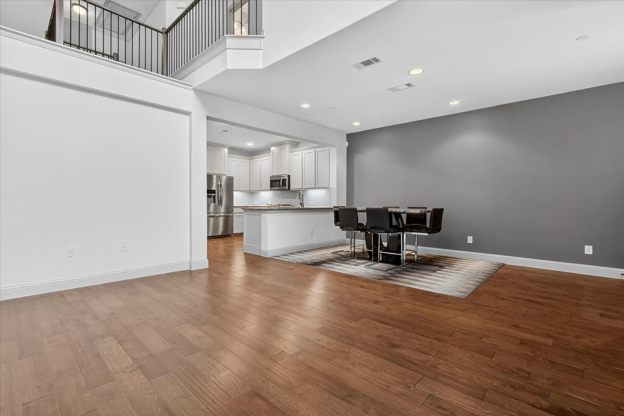 Townhouse For Sale in Collin County , 7004 Huckleberry Drive, Mc Kinney, Texas 75070, 2 Bedroom, 3 Bathroom, 2 Garage spaces, 1,526 Sqft, built in 2017, mls#21291170, Real Estate Agent in Mc Kinney, Homes For Sale in Collin county, Homes For Sale in Mc Kinney, Realtor in Mc Kinney Texas, Real Estate Brokerage Independent Realty Texas, Luminita Cordes Realtor