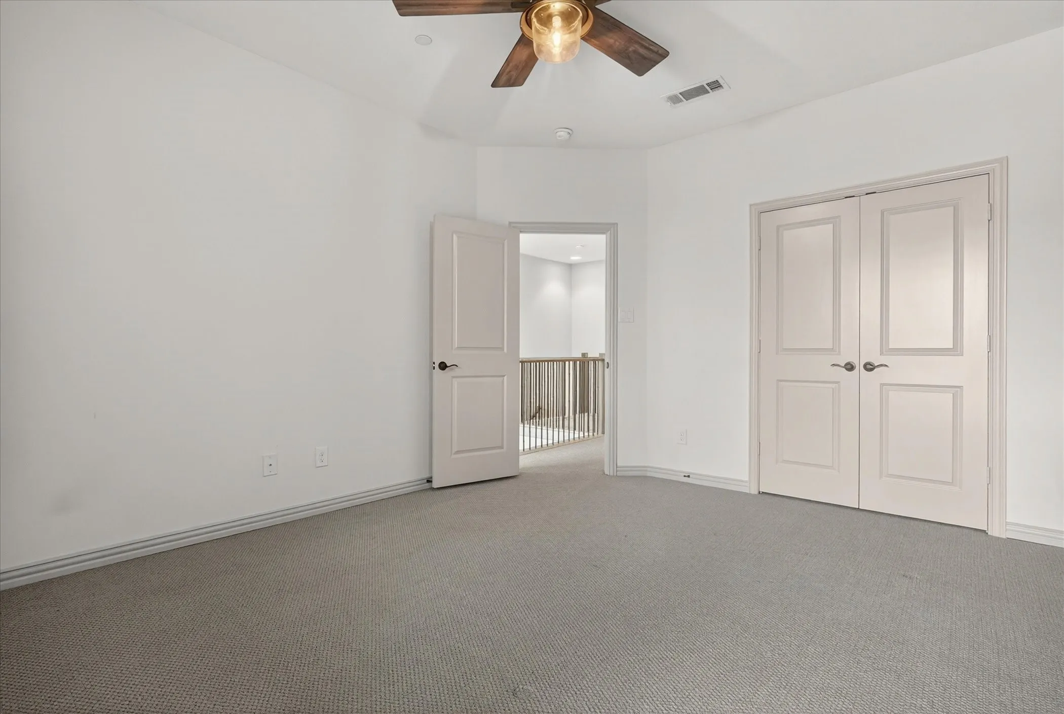 Townhouse For Sale in Collin County , 7004 Huckleberry Drive, Mc Kinney, Texas 75070, 2 Bedroom, 3 Bathroom, 2 Garage spaces, 1,526 Sqft, built in 2017, mls#21291170, Real Estate Agent in Mc Kinney, Homes For Sale in Collin county, Homes For Sale in Mc Kinney, Realtor in Mc Kinney Texas, Real Estate Brokerage Independent Realty Texas, Luminita Cordes Realtor