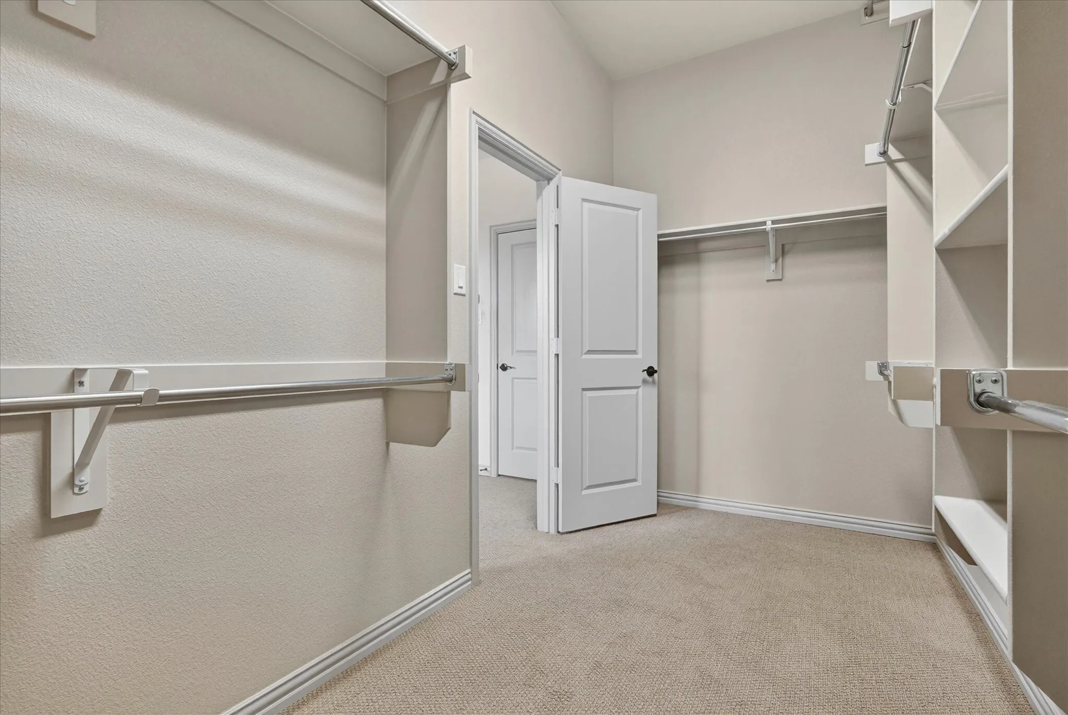 Townhouse For Sale in Collin County , 7004 Huckleberry Drive, Mc Kinney, Texas 75070, 2 Bedroom, 3 Bathroom, 2 Garage spaces, 1,526 Sqft, built in 2017, mls#21291170, Real Estate Agent in Mc Kinney, Homes For Sale in Collin county, Homes For Sale in Mc Kinney, Realtor in Mc Kinney Texas, Real Estate Brokerage Independent Realty Texas, Luminita Cordes Realtor