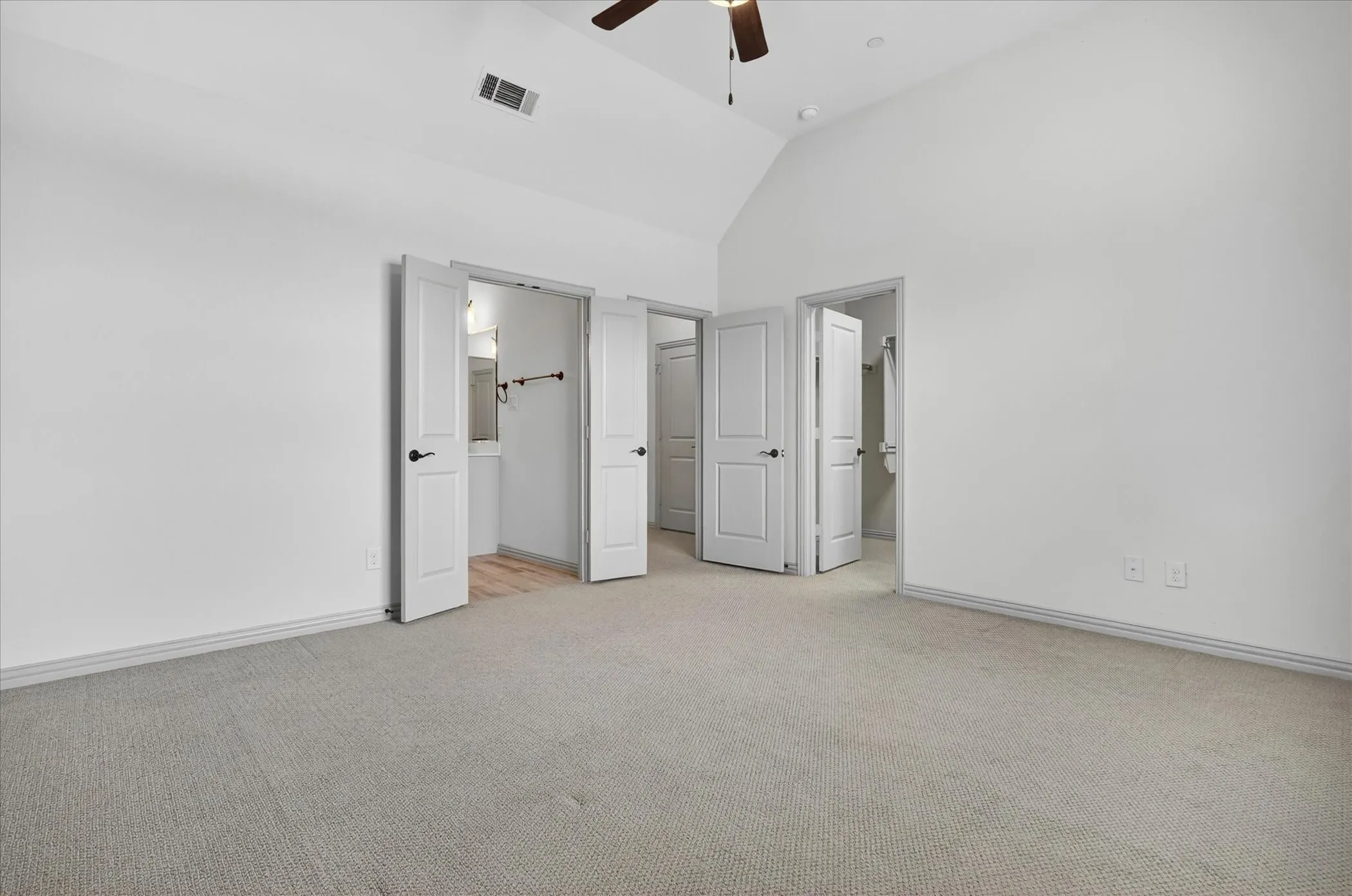 Townhouse For Sale in Collin County , 7004 Huckleberry Drive, Mc Kinney, Texas 75070, 2 Bedroom, 3 Bathroom, 2 Garage spaces, 1,526 Sqft, built in 2017, mls#21291170, Real Estate Agent in Mc Kinney, Homes For Sale in Collin county, Homes For Sale in Mc Kinney, Realtor in Mc Kinney Texas, Real Estate Brokerage Independent Realty Texas, Luminita Cordes Realtor