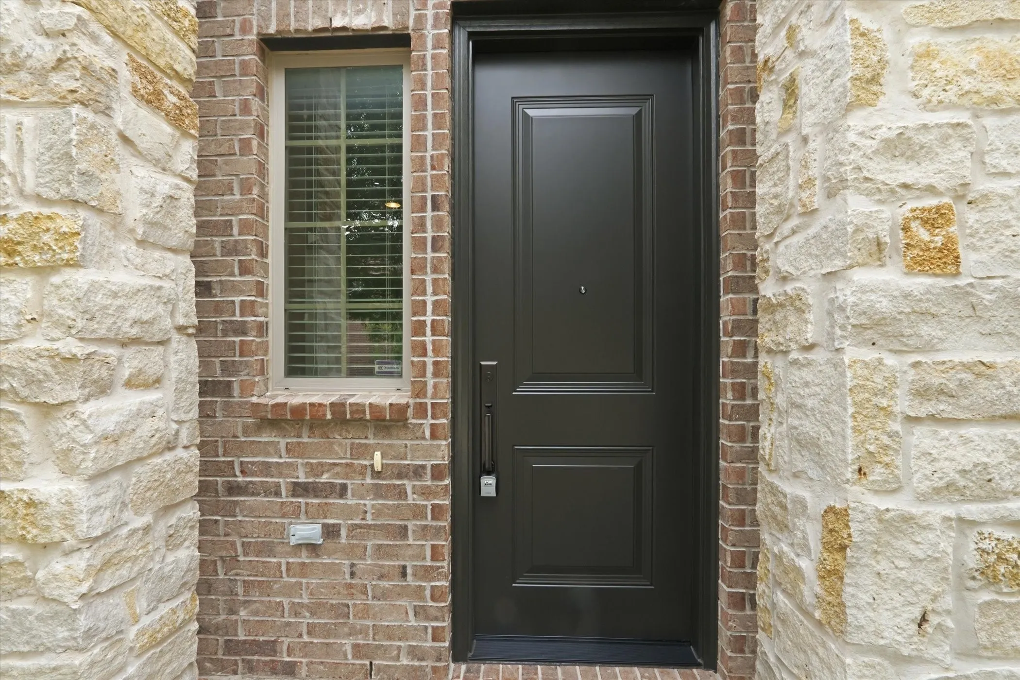 Townhouse For Sale in Collin County , 7004 Huckleberry Drive, Mc Kinney, Texas 75070, 2 Bedroom, 3 Bathroom, 2 Garage spaces, 1,526 Sqft, built in 2017, mls#21291170, Real Estate Agent in Mc Kinney, Homes For Sale in Collin county, Homes For Sale in Mc Kinney, Realtor in Mc Kinney Texas, Real Estate Brokerage Independent Realty Texas, Luminita Cordes Realtor