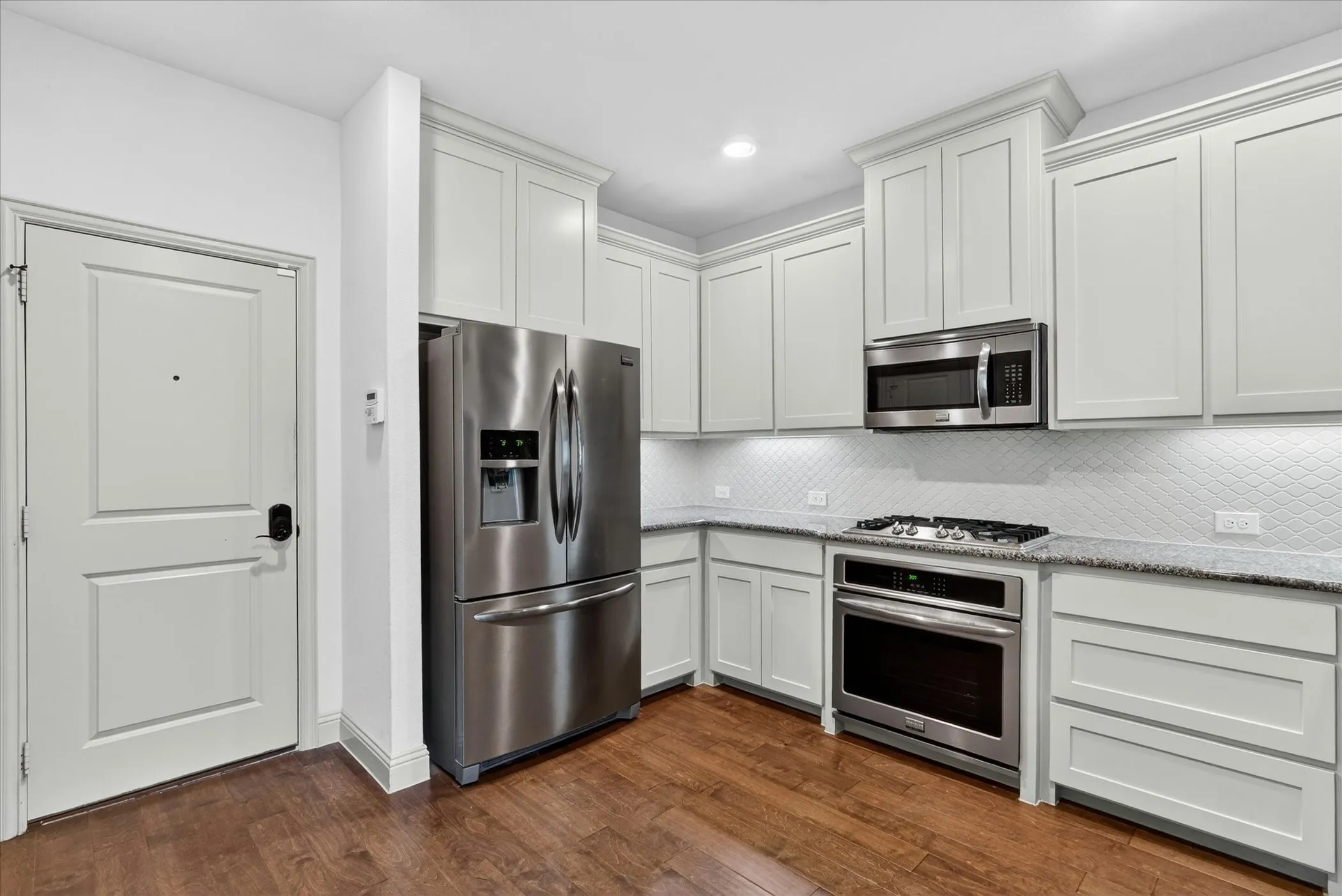 Townhouse For Sale in Collin County , 7004 Huckleberry Drive, Mc Kinney, Texas 75070, 2 Bedroom, 3 Bathroom, 2 Garage spaces, 1,526 Sqft, built in 2017, mls#21291170, Real Estate Agent in Mc Kinney, Homes For Sale in Collin county, Homes For Sale in Mc Kinney, Realtor in Mc Kinney Texas, Real Estate Brokerage Independent Realty Texas, Luminita Cordes Realtor