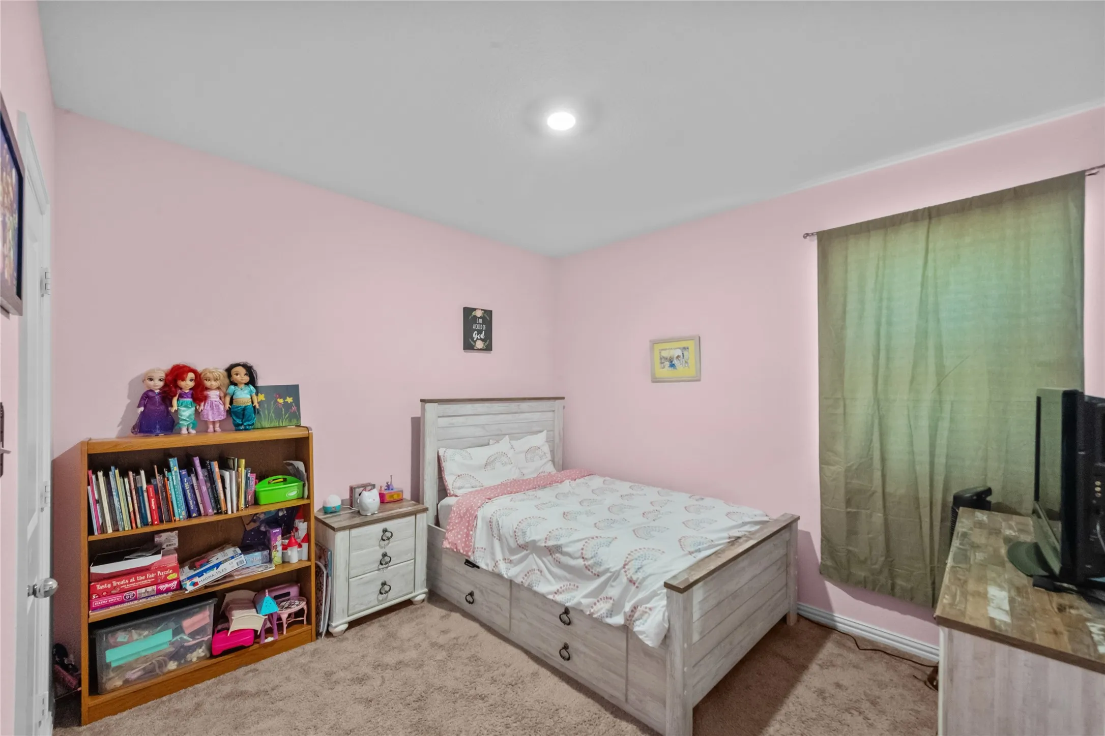 Single Family Residence For Sale in Tarrant County , 6912 Waterloo Lane, Fort Worth, Texas 76179, 4 Bedroom, 2 Bathroom, 2 Garage spaces, 1,924 Sqft, built in 2021, mls#21291502, Real Estate Agent in Fort Worth, Homes For Sale in Tarrant county, Homes For Sale in Fort Worth, Realtor in Fort Worth Texas, Real Estate Brokerage Independent Realty Texas, Luminita Cordes Realtor