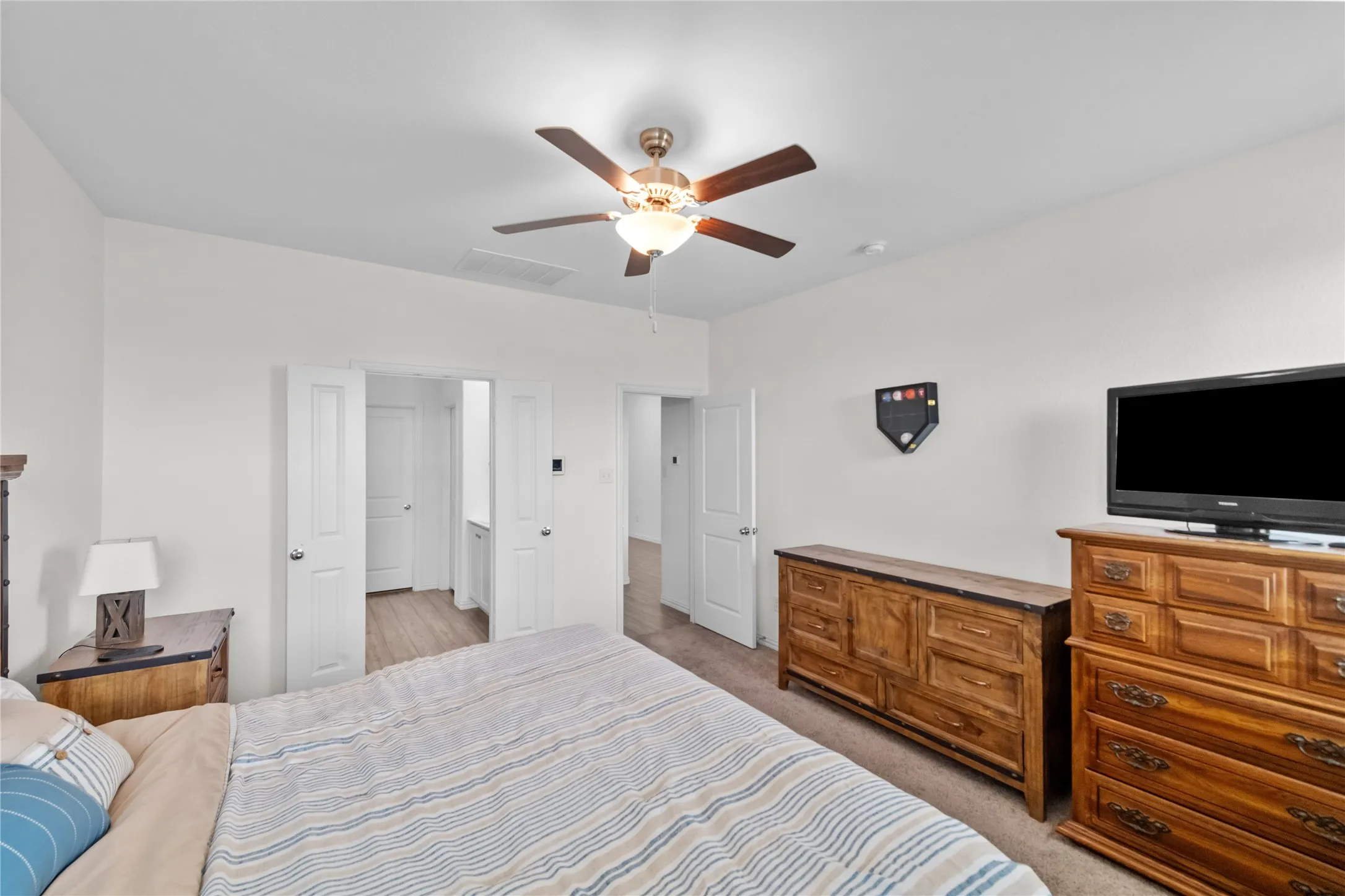 Single Family Residence For Sale in Tarrant County , 6912 Waterloo Lane, Fort Worth, Texas 76179, 4 Bedroom, 2 Bathroom, 2 Garage spaces, 1,924 Sqft, built in 2021, mls#21291502, Real Estate Agent in Fort Worth, Homes For Sale in Tarrant county, Homes For Sale in Fort Worth, Realtor in Fort Worth Texas, Real Estate Brokerage Independent Realty Texas, Luminita Cordes Realtor