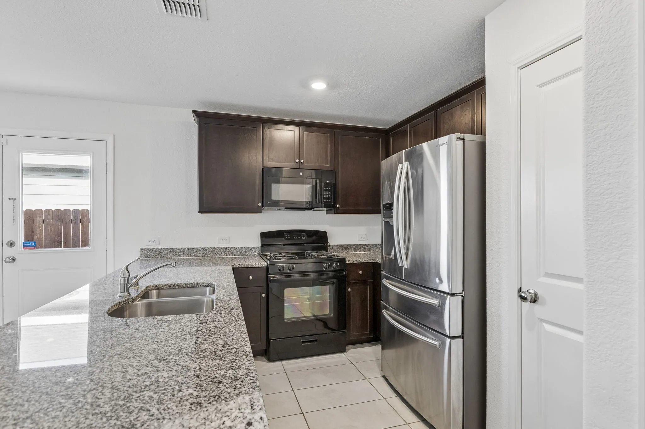 Single Family Residence For Sale in Collin County , 3712 Esperanza Street, Mc Kinney, Texas 75071, 3 Bedroom, 2 Bathroom, 2 Garage spaces, 1,262 Sqft, built in 2023, mls#21287163, Real Estate Agent in Mc Kinney, Homes For Sale in Collin county, Homes For Sale in Mc Kinney, Realtor in Mc Kinney Texas, Real Estate Brokerage Independent Realty Texas, Luminita Cordes Realtor