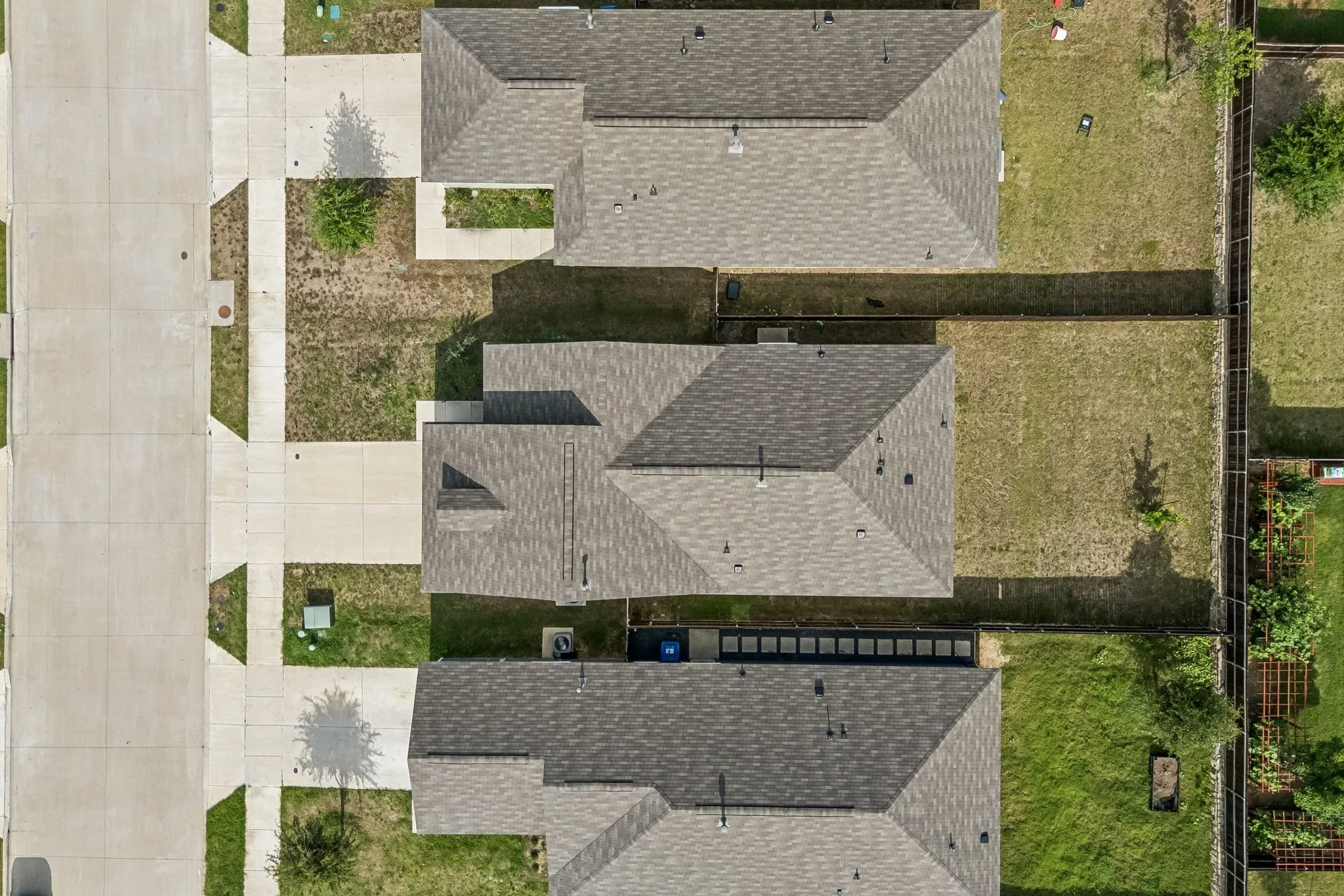 Single Family Residence For Sale in Collin County , 3712 Esperanza Street, Mc Kinney, Texas 75071, 3 Bedroom, 2 Bathroom, 2 Garage spaces, 1,262 Sqft, built in 2023, mls#21287163, Real Estate Agent in Mc Kinney, Homes For Sale in Collin county, Homes For Sale in Mc Kinney, Realtor in Mc Kinney Texas, Real Estate Brokerage Independent Realty Texas, Luminita Cordes Realtor
