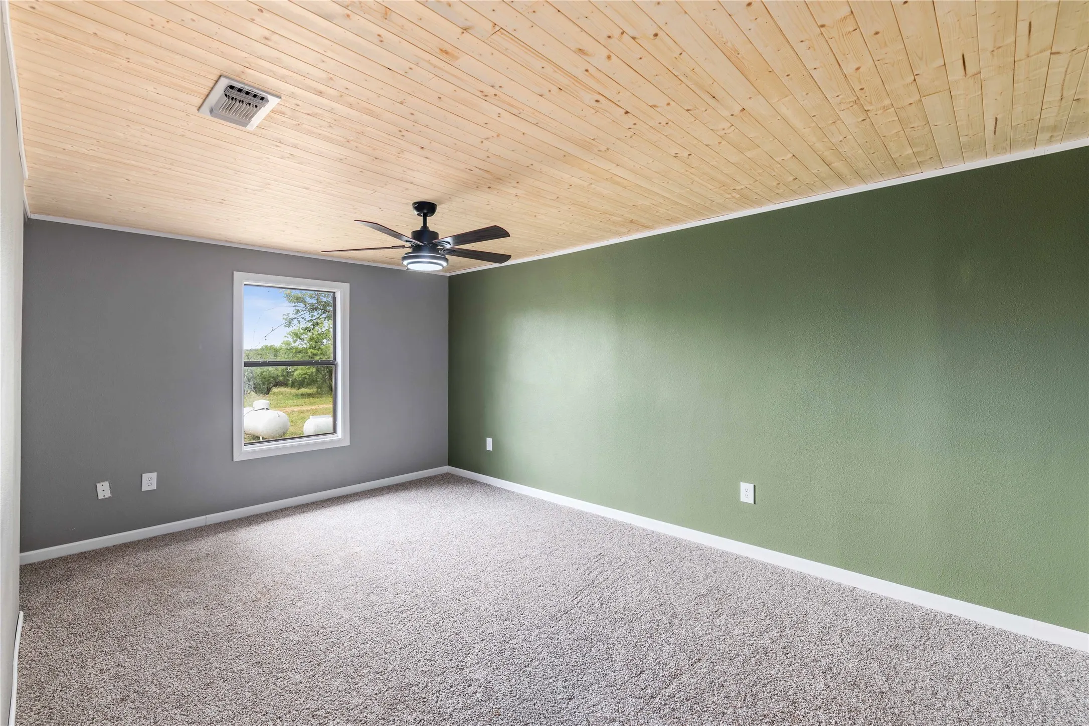 Single Family Residence For Sale in Brown County , 14001 Highway 377 S, Brookesmith, Texas 76827, 3 Bedrooms, 3 Bathrooms, Garage spaces, 2,708 Sqft, built in 1991, Price $465,000, mls#21291505, Real Estate Agent in Brookesmith, Homes For Sale in Brown county, Homes For Sale in Brookesmith, Realtor in Brookesmith Texas, Real Estate Brokerage Independent Realty Texas, Luminita Cordes Realtor