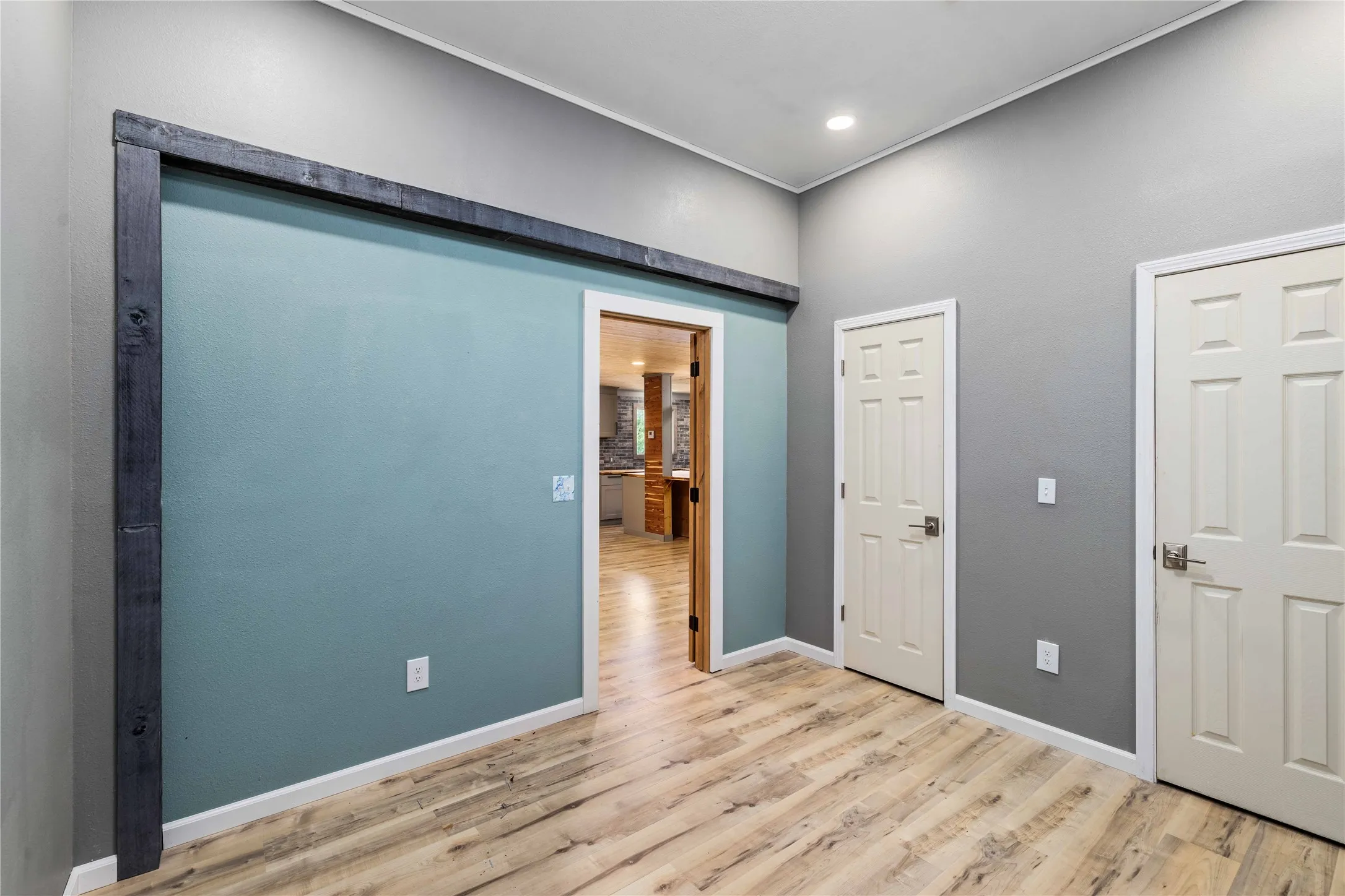 Single Family Residence For Sale in Brown County , 14001 Highway 377 S, Brookesmith, Texas 76827, 3 Bedrooms, 3 Bathrooms, Garage spaces, 2,708 Sqft, built in 1991, Price $465,000, mls#21291505, Real Estate Agent in Brookesmith, Homes For Sale in Brown county, Homes For Sale in Brookesmith, Realtor in Brookesmith Texas, Real Estate Brokerage Independent Realty Texas, Luminita Cordes Realtor