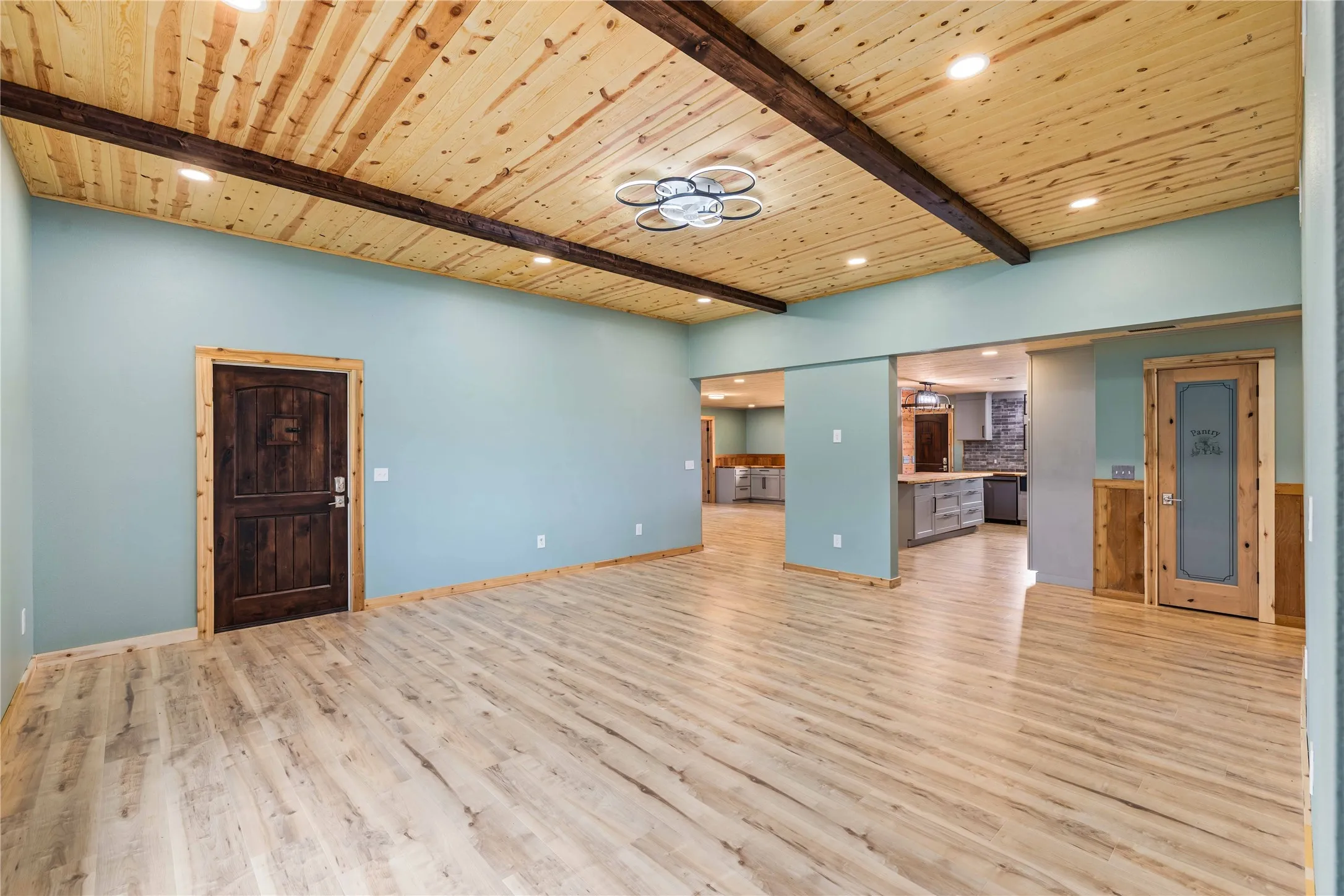 Single Family Residence For Sale in Brown County , 14001 Highway 377 S, Brookesmith, Texas 76827, 3 Bedrooms, 3 Bathrooms, Garage spaces, 2,708 Sqft, built in 1991, Price $465,000, mls#21291505, Real Estate Agent in Brookesmith, Homes For Sale in Brown county, Homes For Sale in Brookesmith, Realtor in Brookesmith Texas, Real Estate Brokerage Independent Realty Texas, Luminita Cordes Realtor