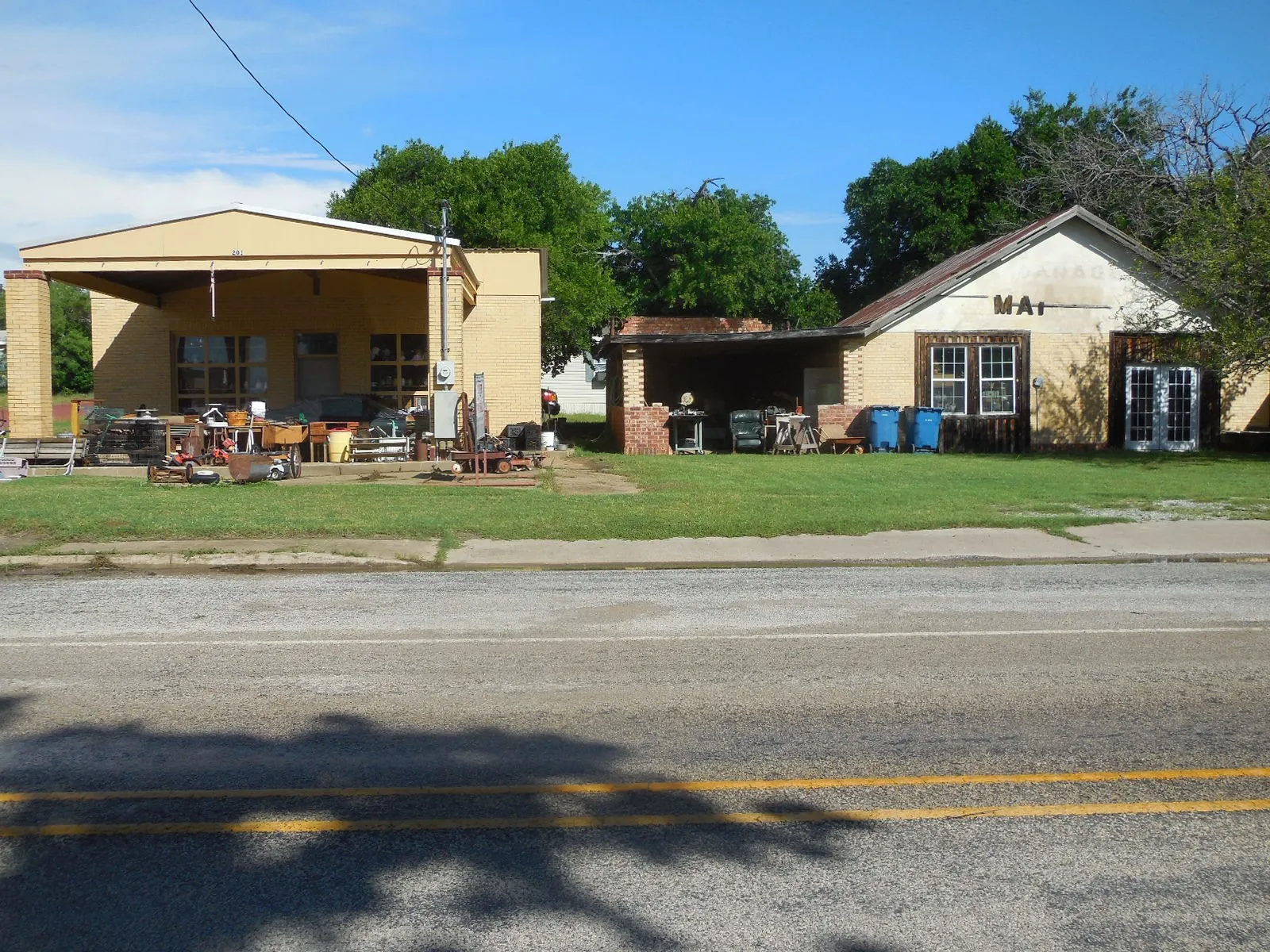 Business For Sale in Eastland County , 203 N Austin Street, Ranger, Texas 76470, 0, 0, Garage spaces, 0 Sqft, built in 1940, Price $70,000, mls#21291504, Real Estate Agent in Ranger, Homes For Sale in Eastland county, Homes For Sale in Ranger, Realtor in Ranger Texas, Real Estate Brokerage Independent Realty Texas, Luminita Cordes Realtor