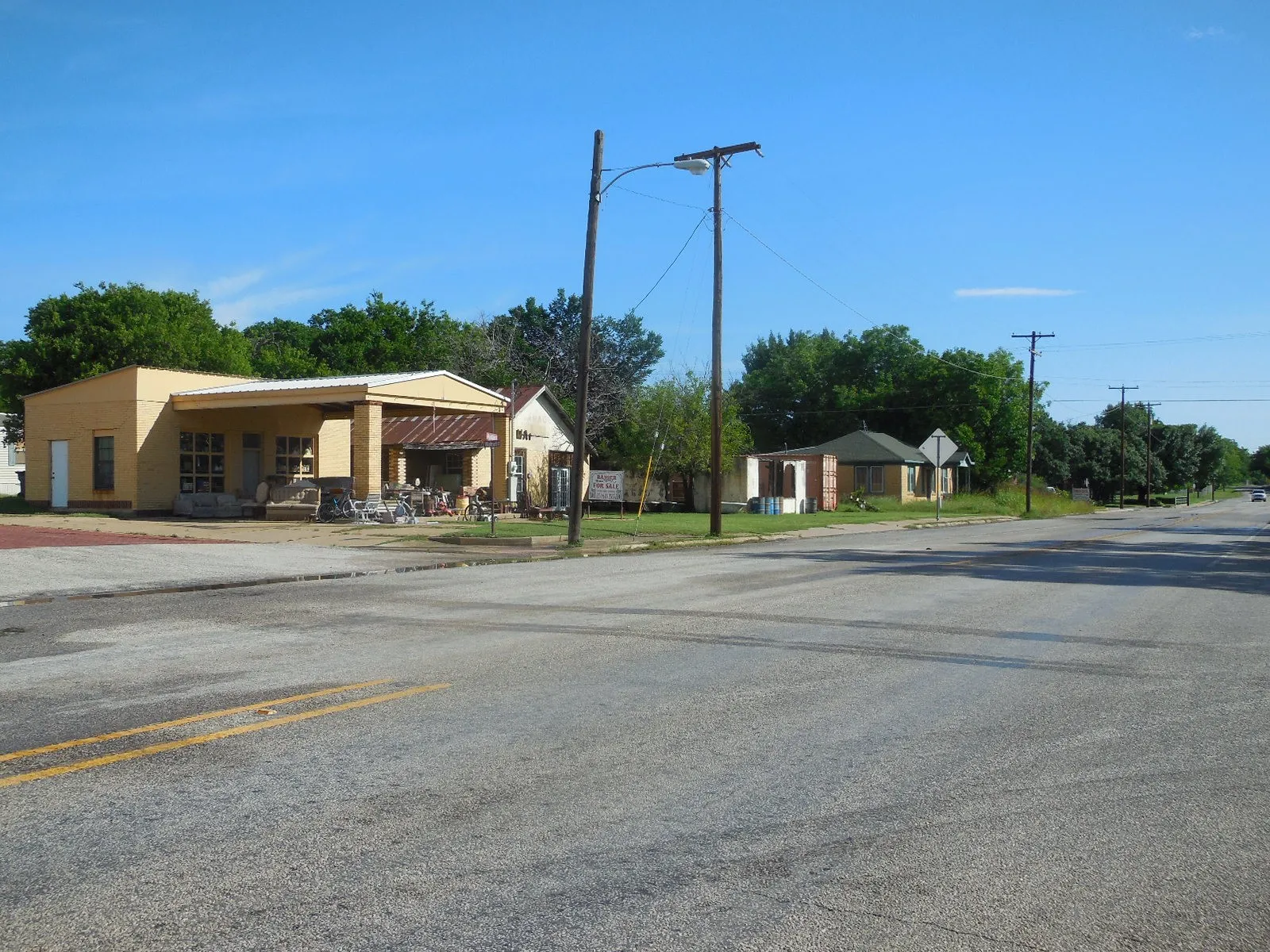 Business For Sale in Eastland County , 203 N Austin Street, Ranger, Texas 76470, 0, 0, Garage spaces, 0 Sqft, built in 1940, Price $70,000, mls#21291504, Real Estate Agent in Ranger, Homes For Sale in Eastland county, Homes For Sale in Ranger, Realtor in Ranger Texas, Real Estate Brokerage Independent Realty Texas, Luminita Cordes Realtor